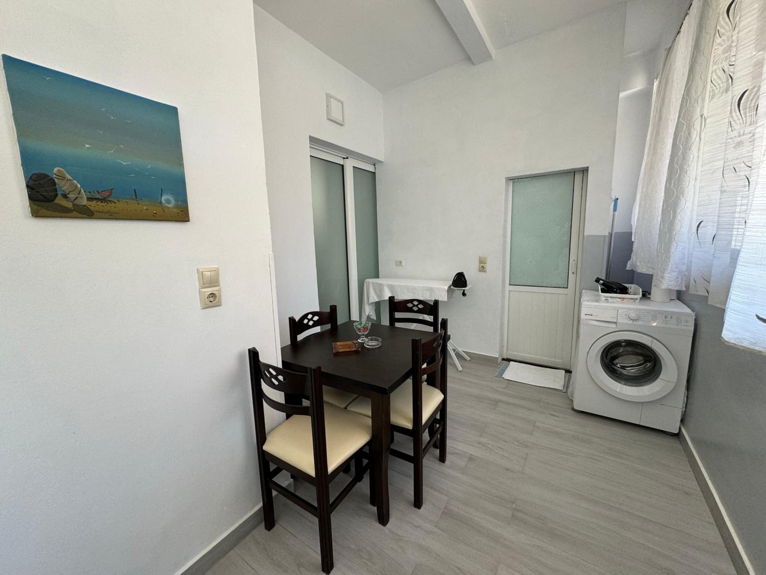 Dadaj Apartments