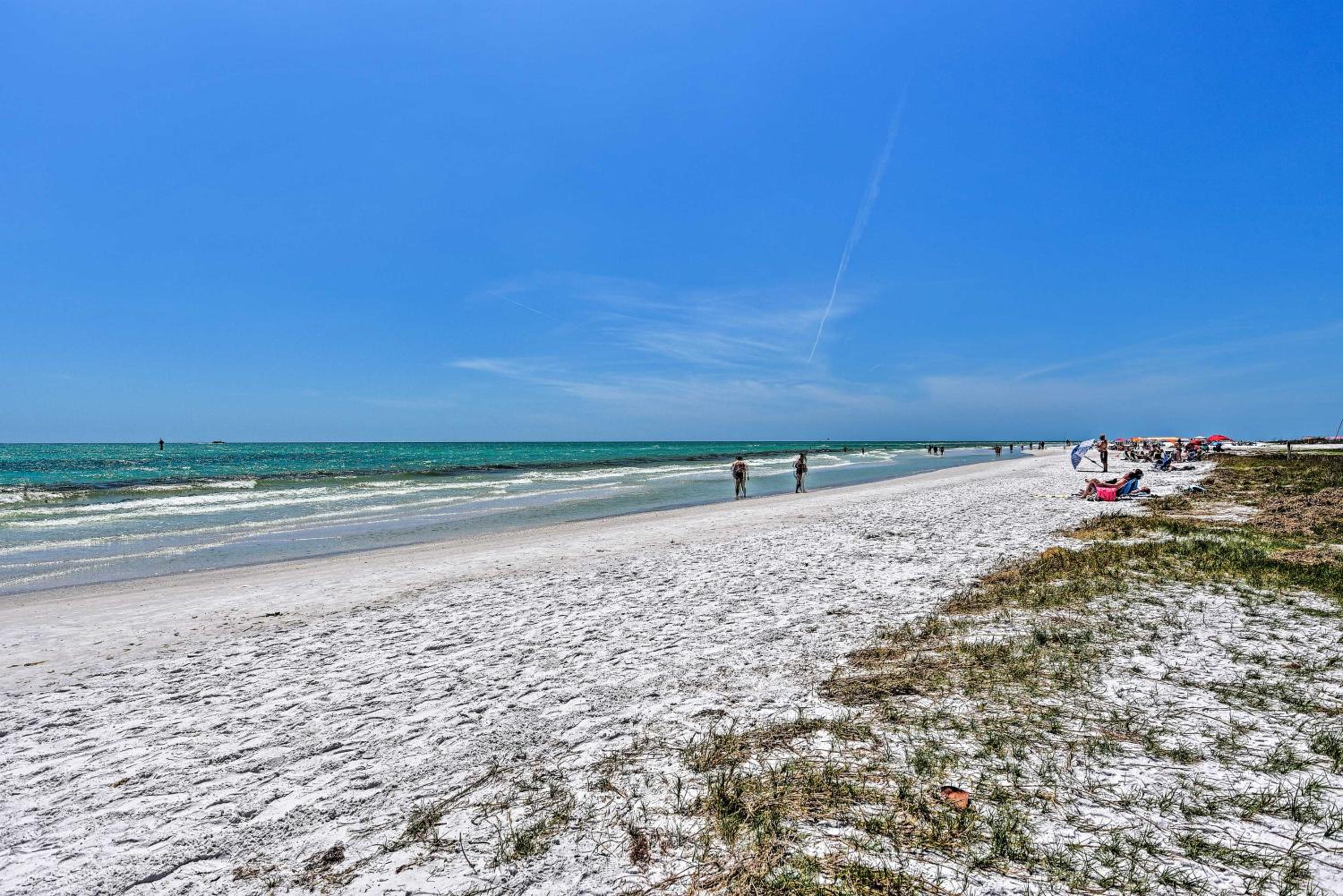 Coastal Surfside By Beachside Management