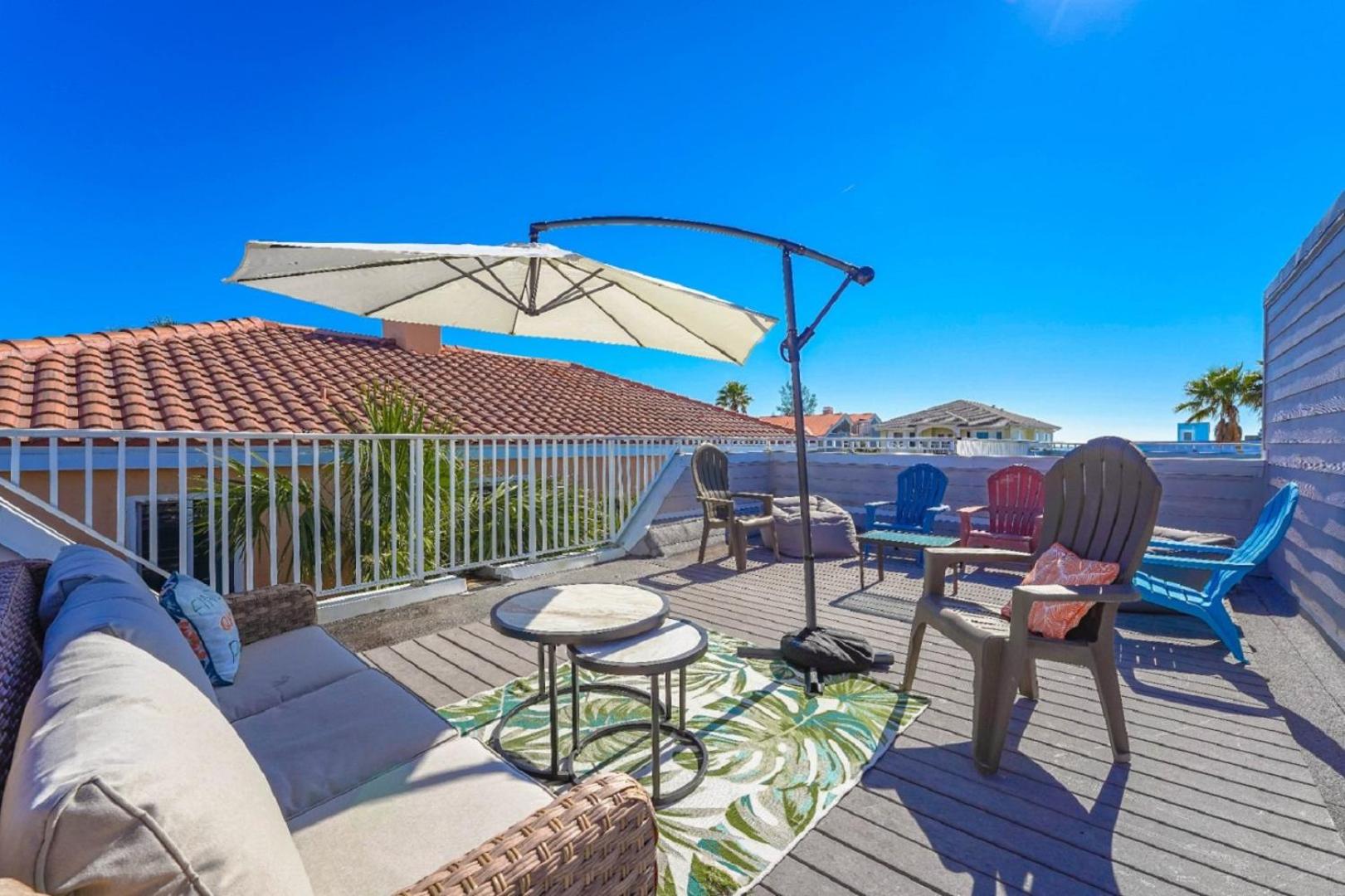 Coastal Surfside By Beachside Management
