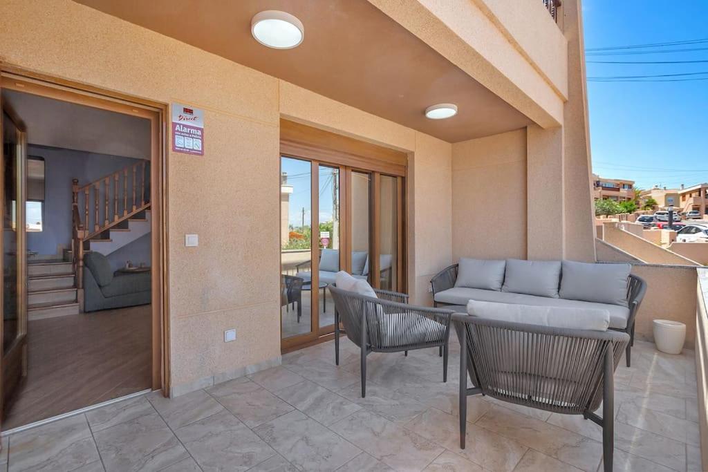 Villa Lenka-beach house at La Mata-right by the beach view 3