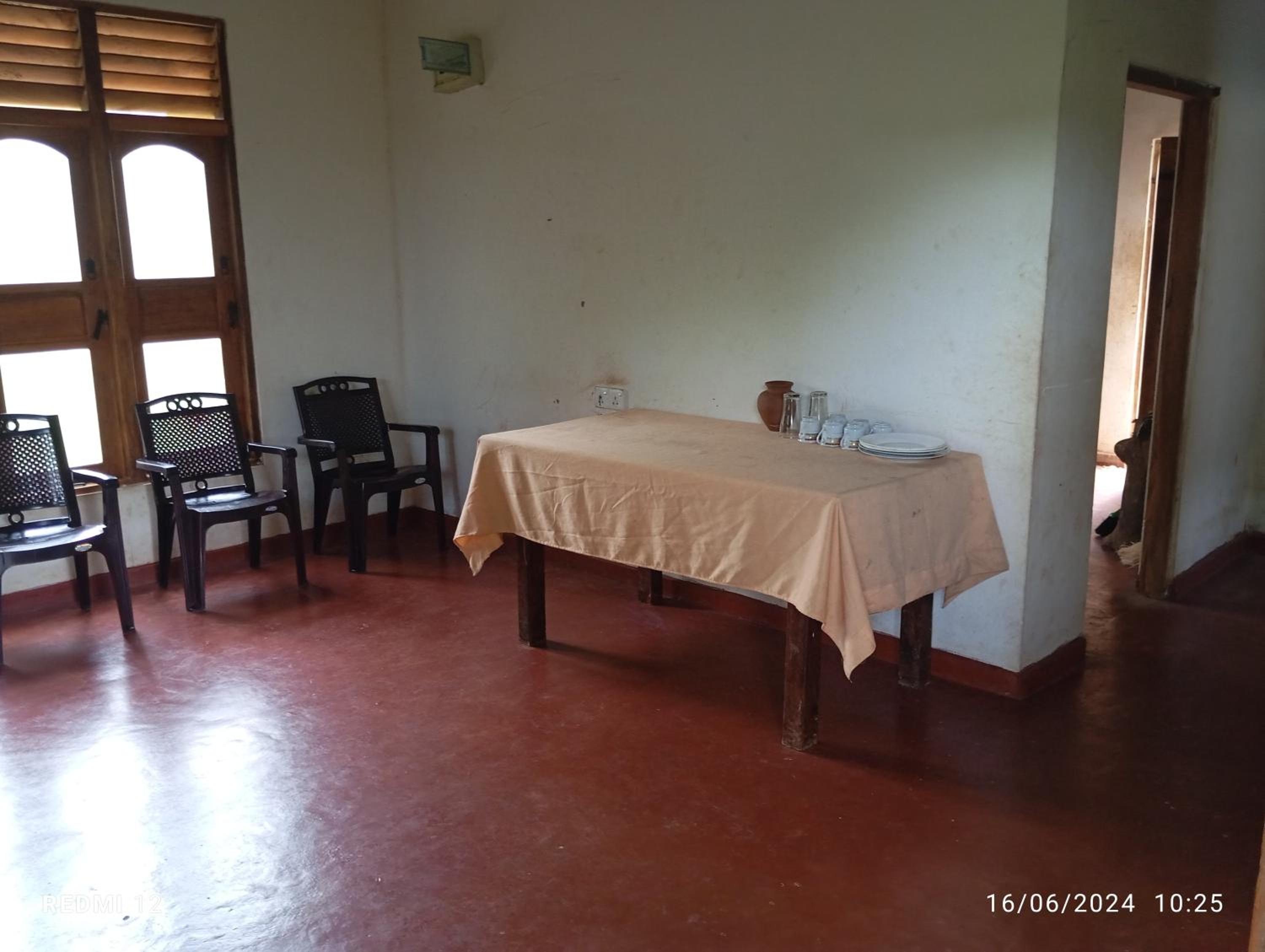 Home Stay Mihinthale