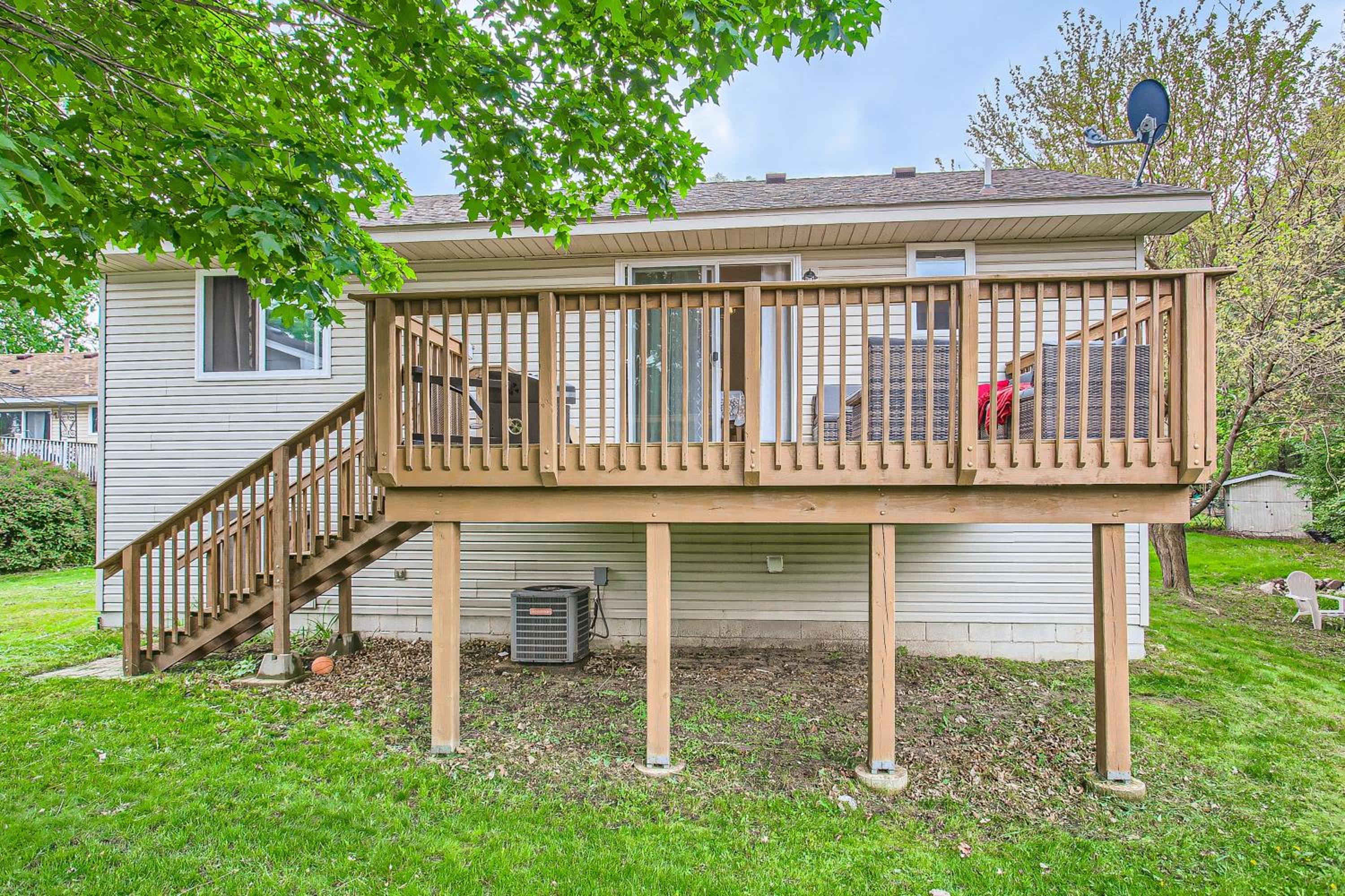 4bd Central Location - Patio - Games view 3