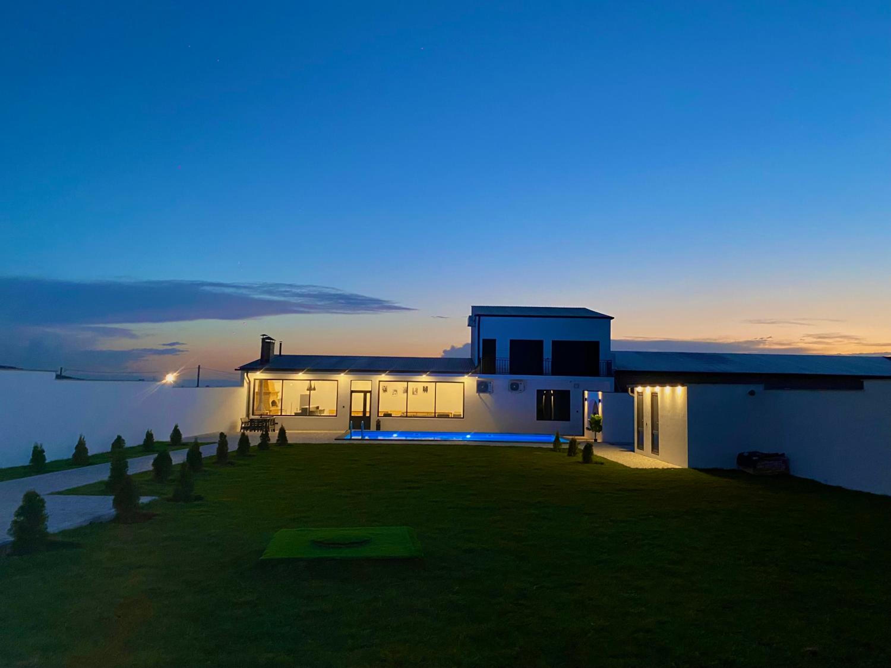 White Villa Armenia