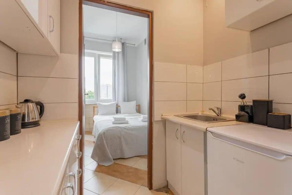 Golden Apartments Warsaw - Comfortable 2-Bedroom in City Center, Marszałkowska