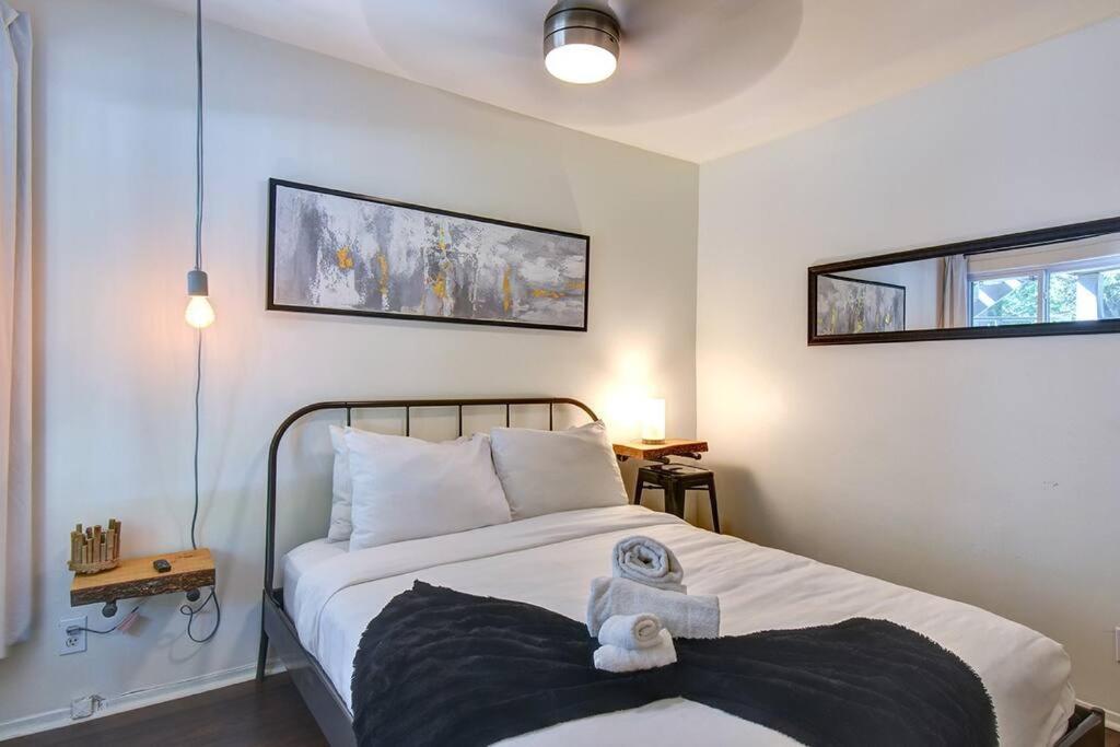 Cozy Lodge in the Mont Tremblant Ski Village