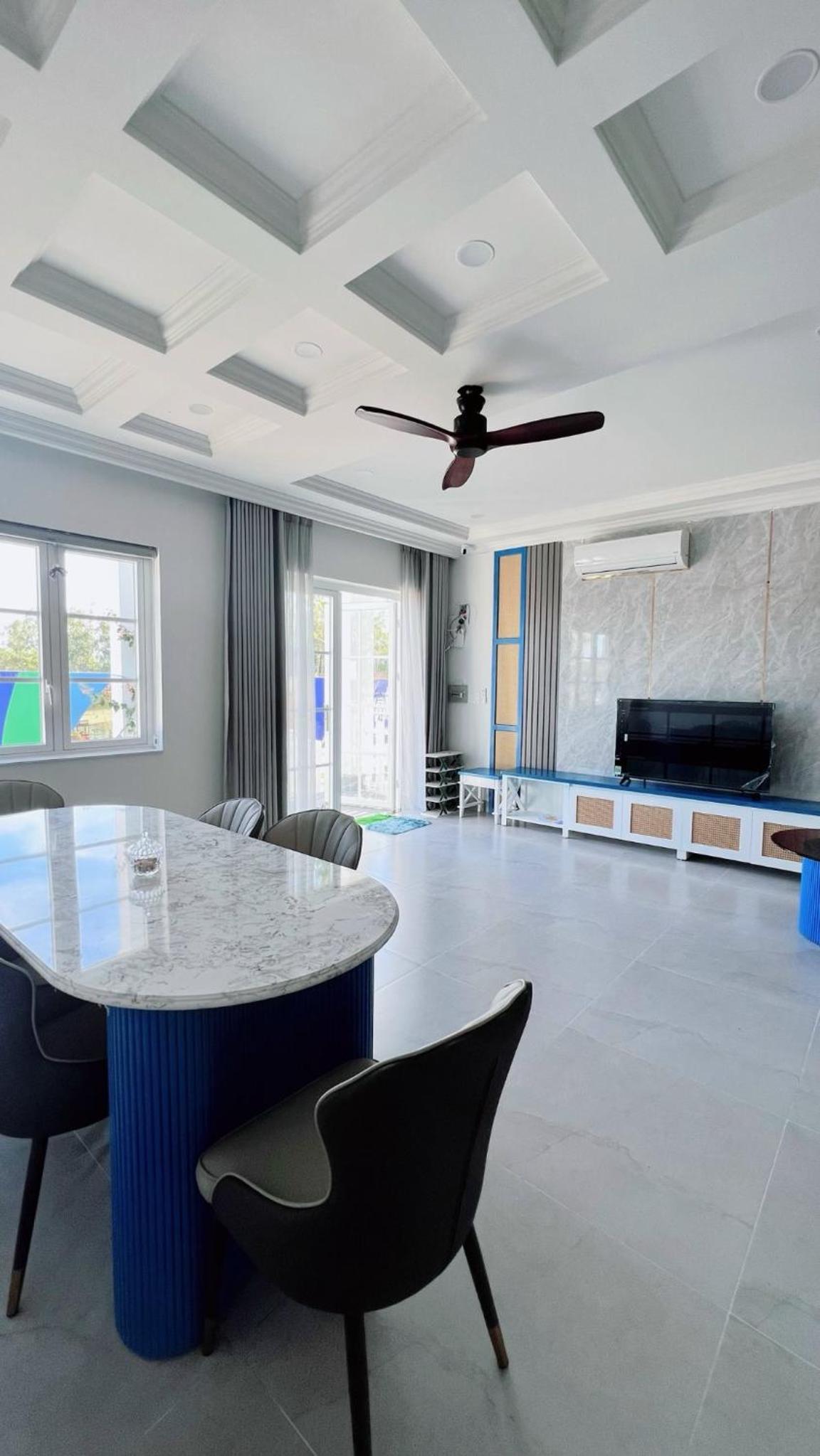 Hoàng Gia villa Novaworld view 3