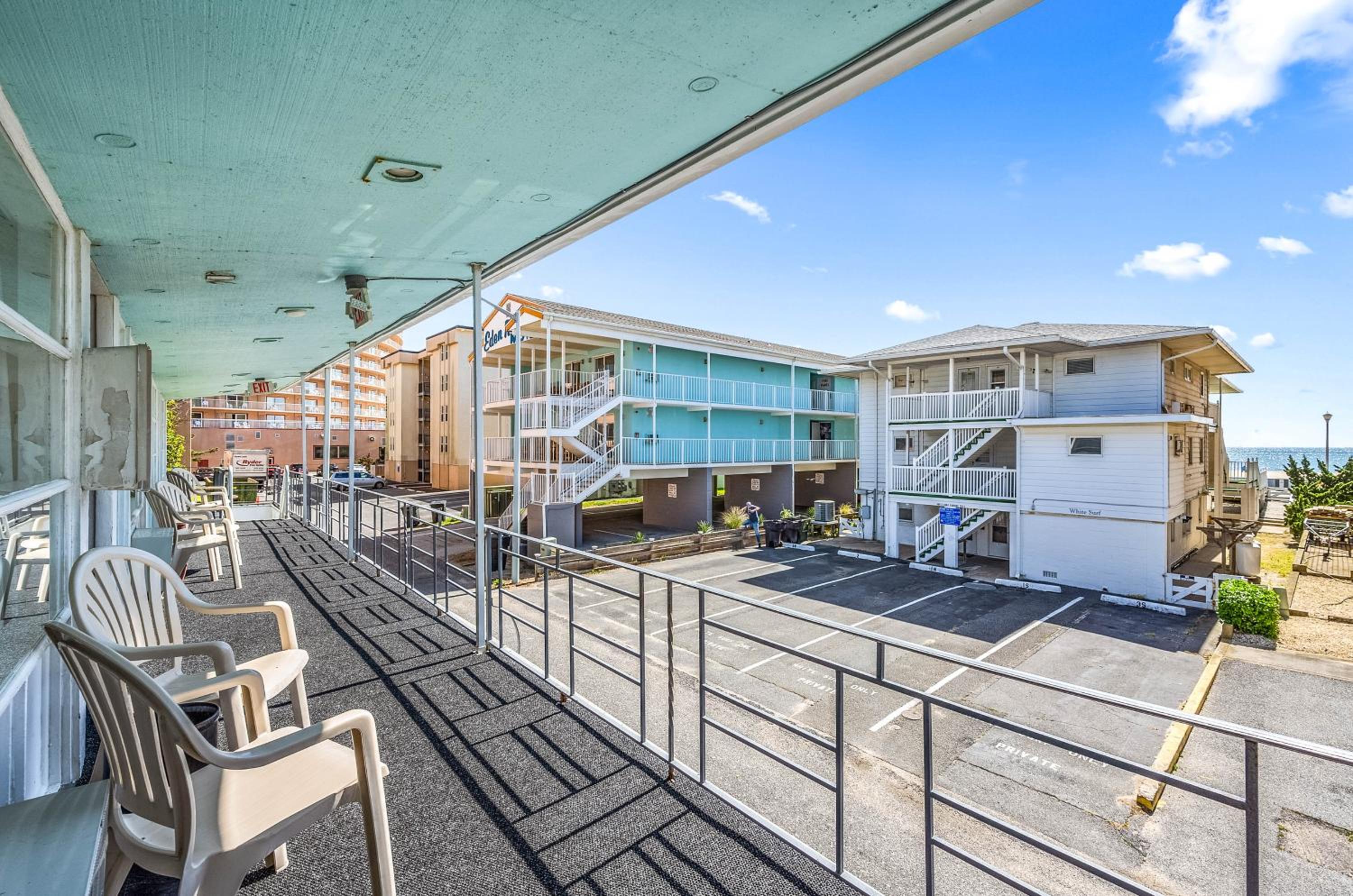 Eden Roc Motel view 4