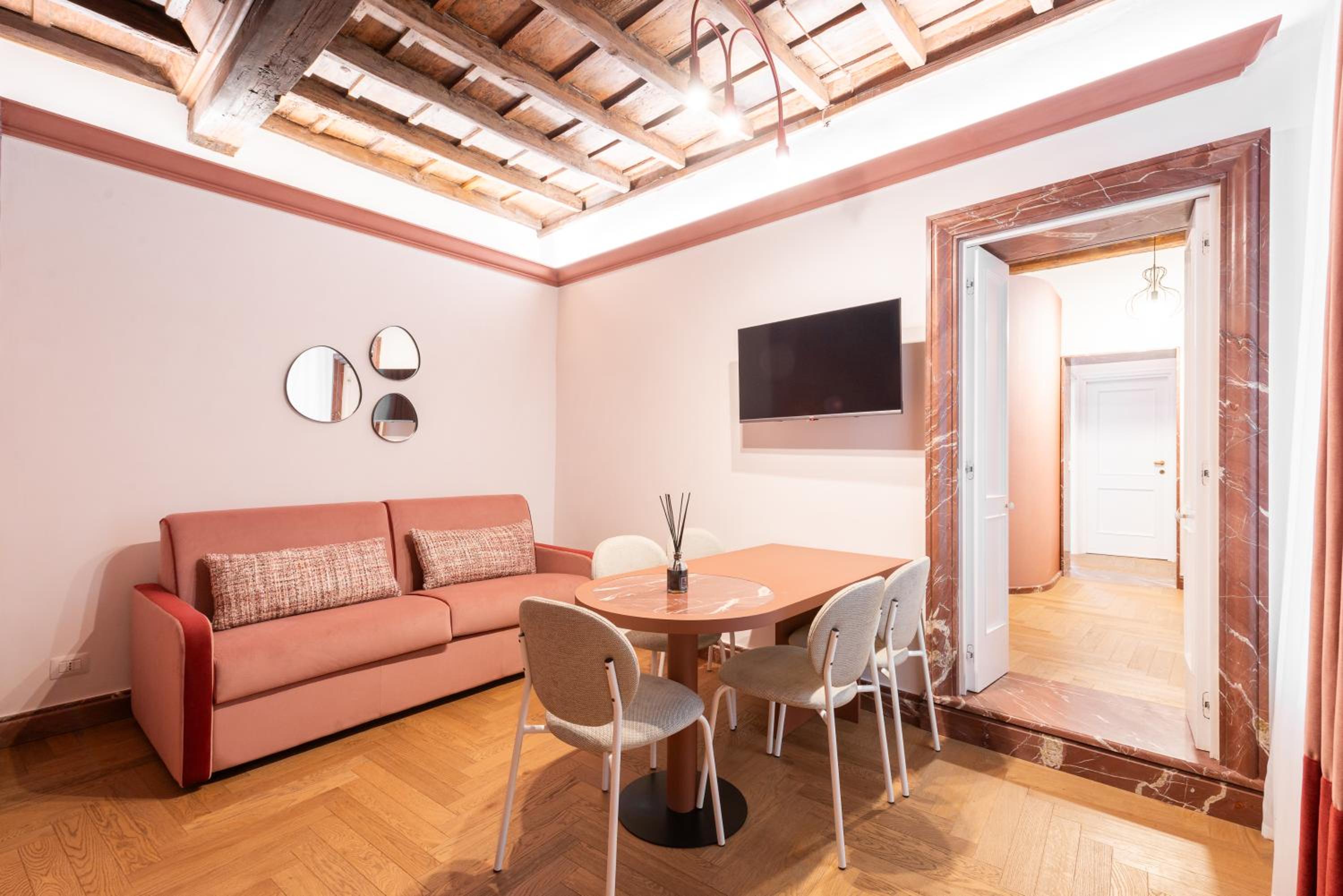 My Trevi Suite & Apartment