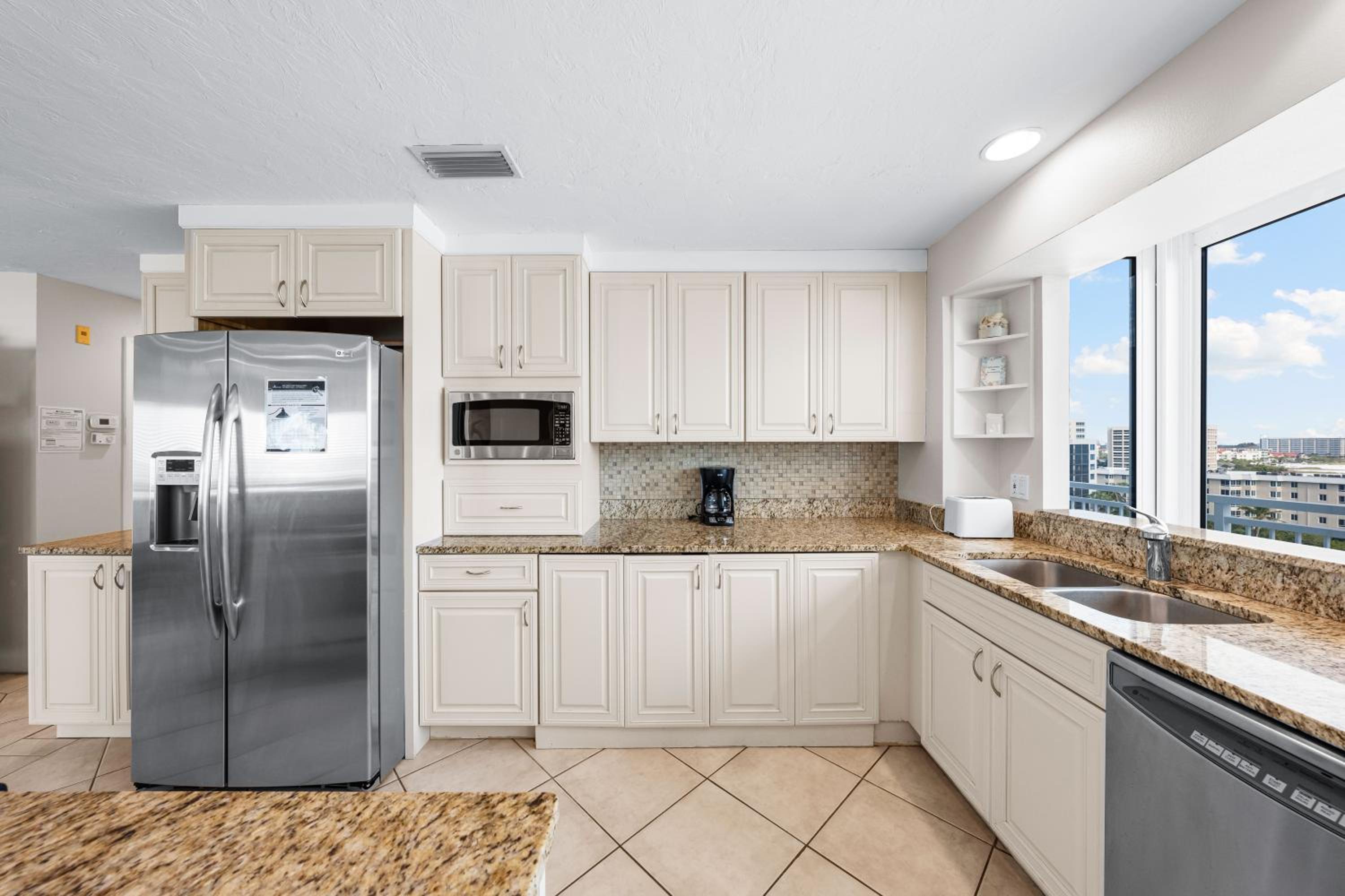 Jamaica Royale Beachfront Tower By Beachside Management