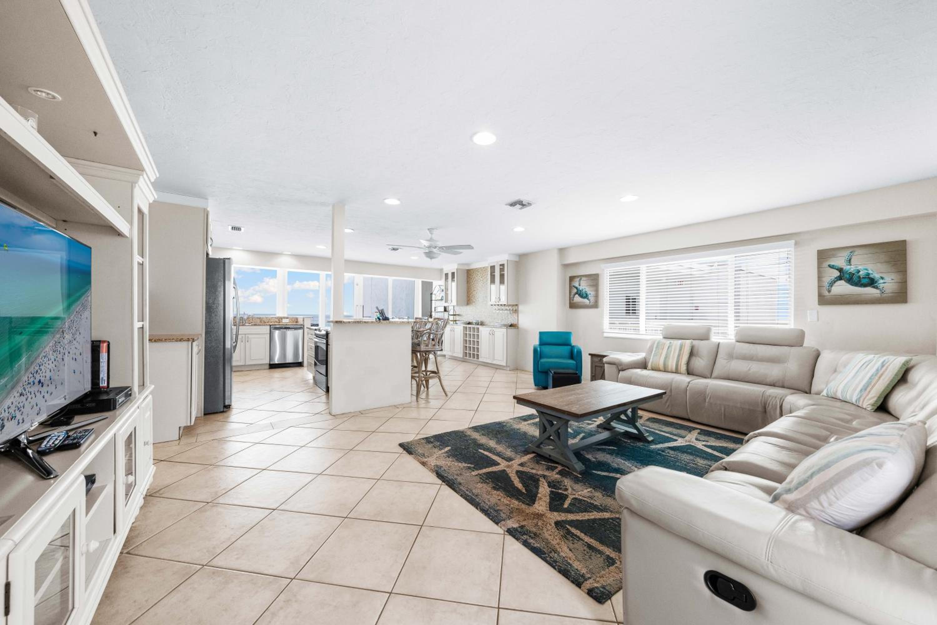 Jamaica Royale Beachfront Tower By Beachside Management
