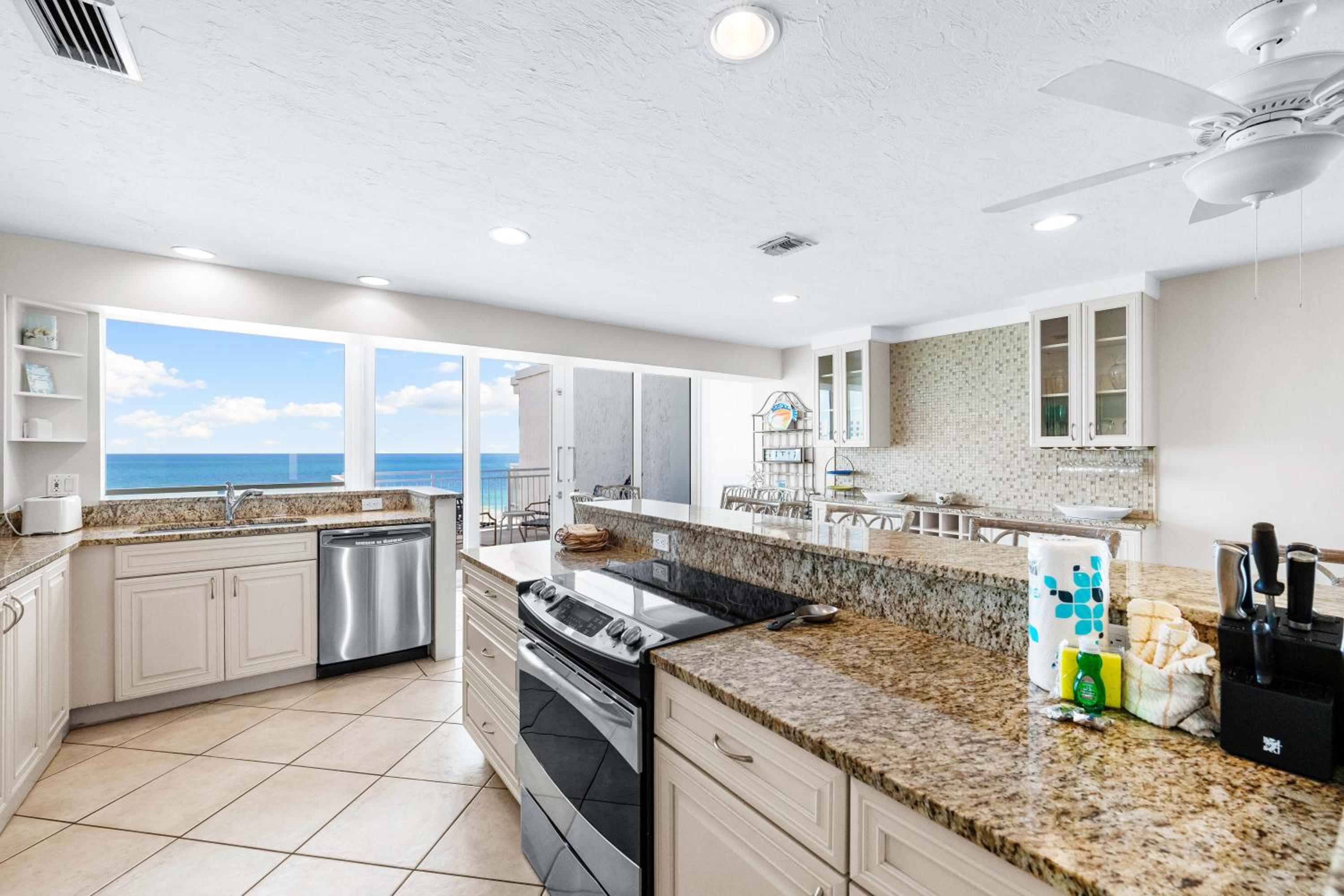 Jamaica Royale Beachfront Tower By Beachside Management
