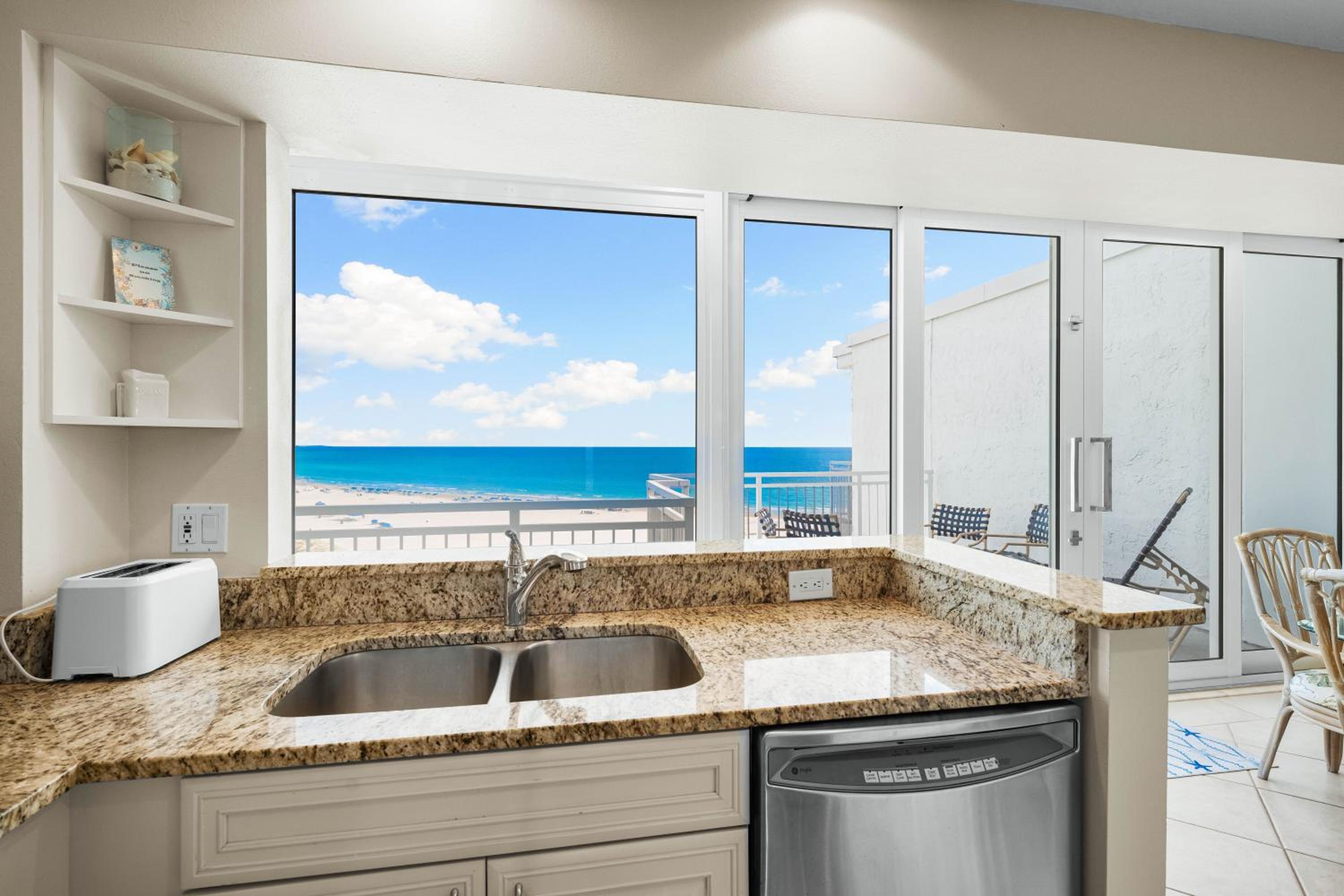 Jamaica Royale Beachfront Tower By Beachside Management
