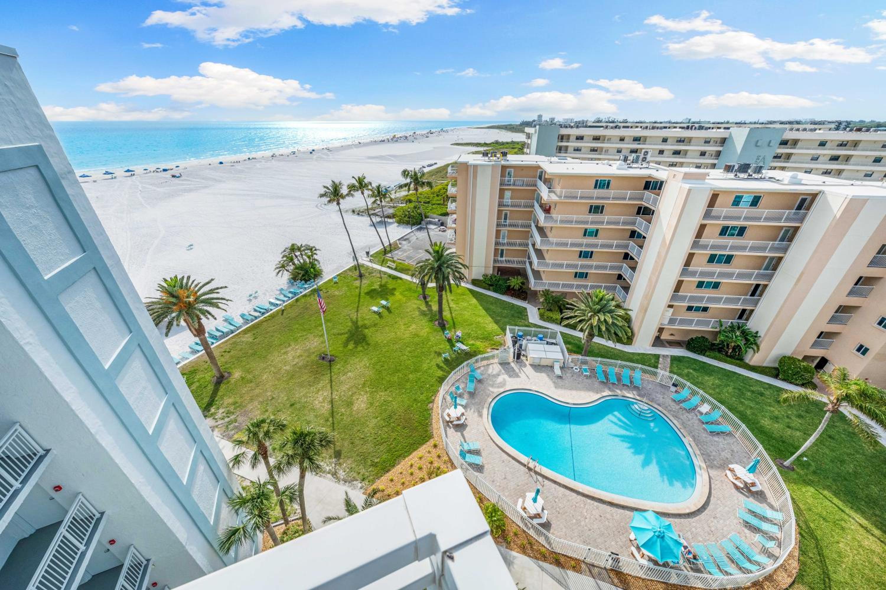 Jamaica Royale Beachfront Tower By Beachside Management