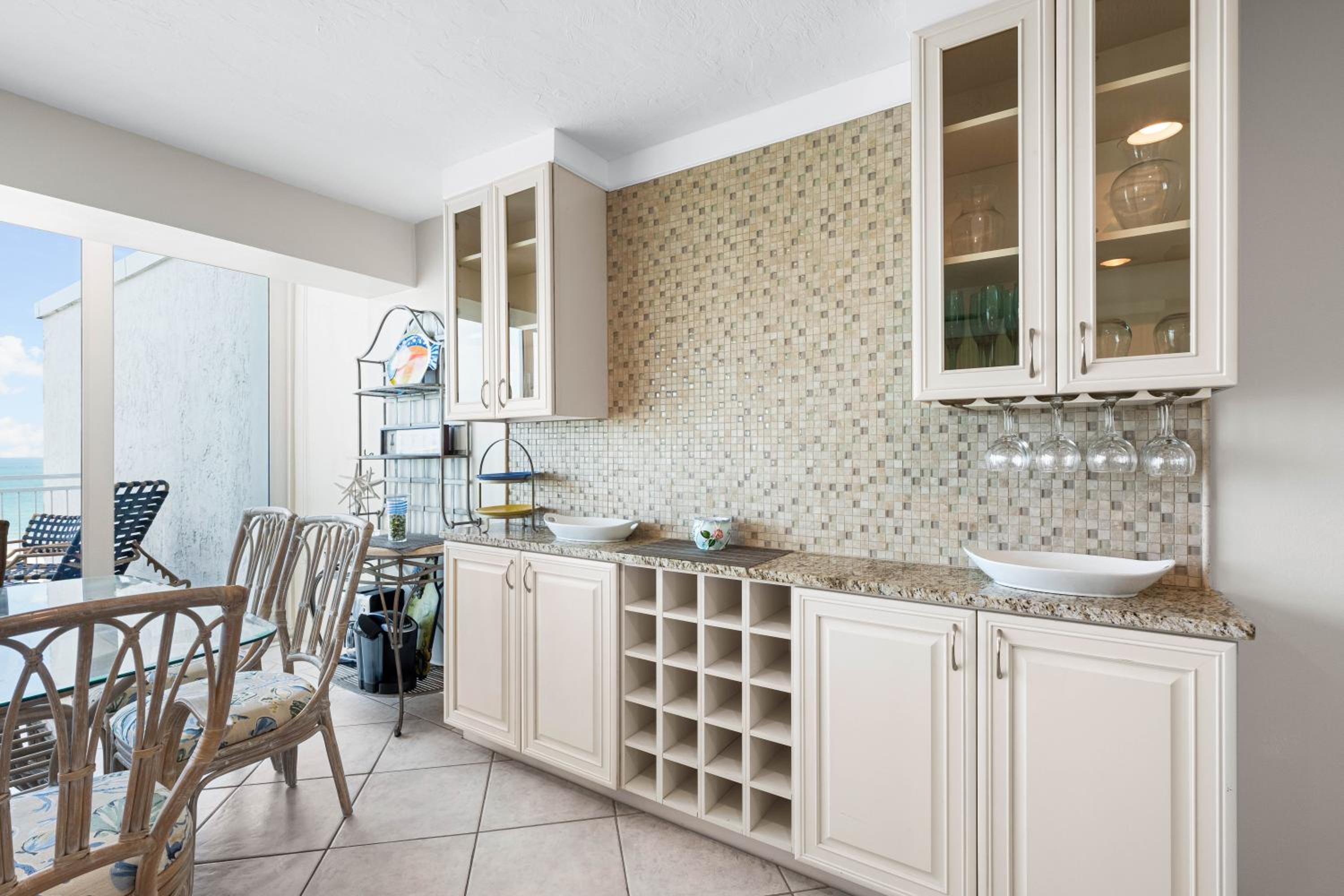 Jamaica Royale Beachfront Tower By Beachside Management