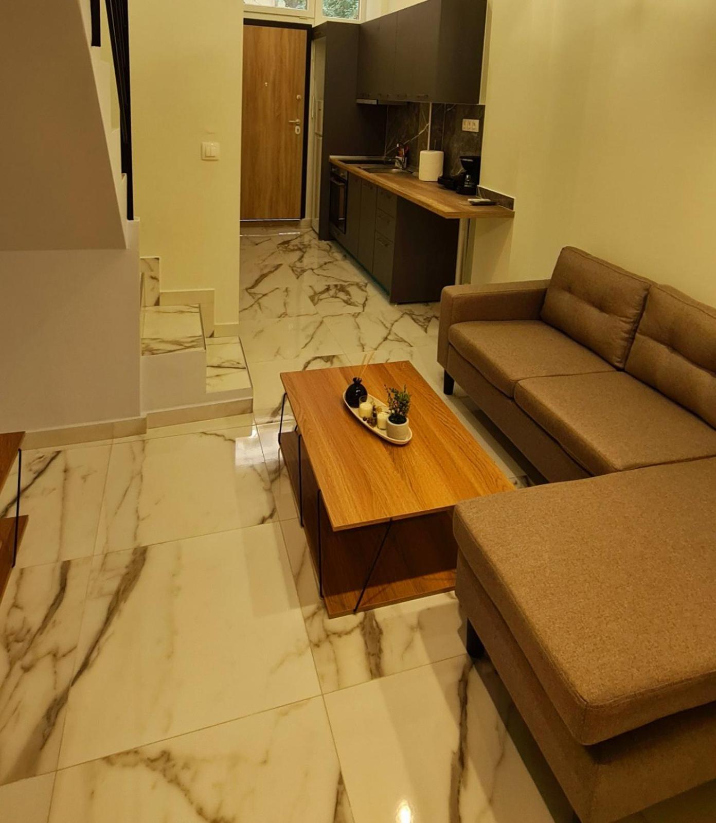 ThessKamara Loft photo 1