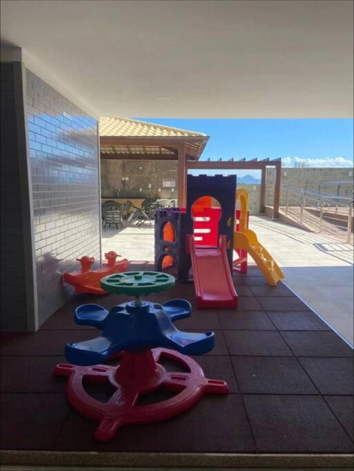 Apartamento em frente ao Shopping e perto da praia
