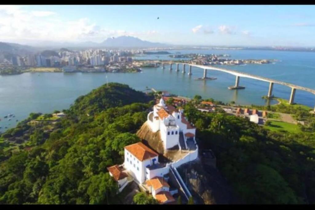 Apartamento em frente ao Shopping e perto da praia