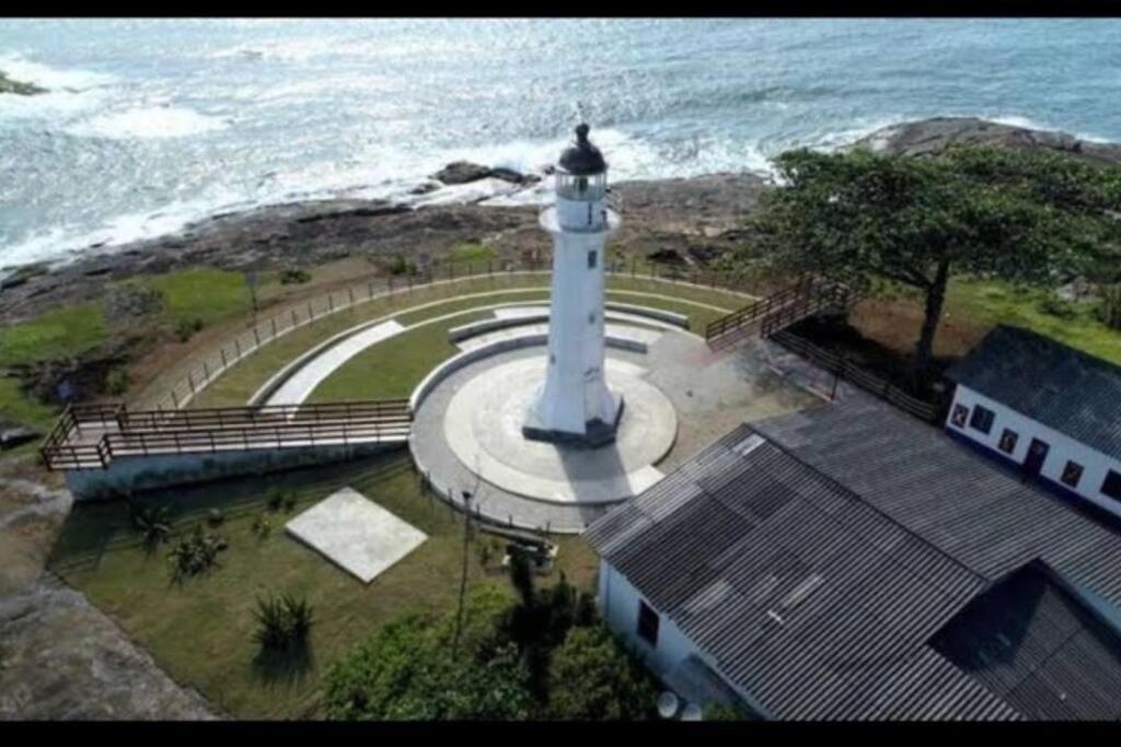 Apartamento em frente ao Shopping e perto da praia