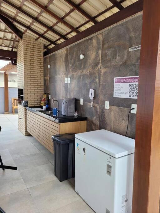 Apartamento em frente ao Shopping e perto da praia