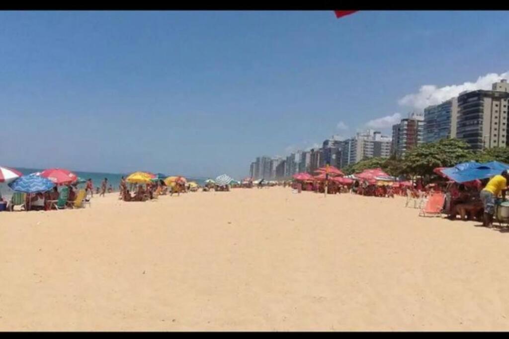 Apartamento em frente ao Shopping e perto da praia