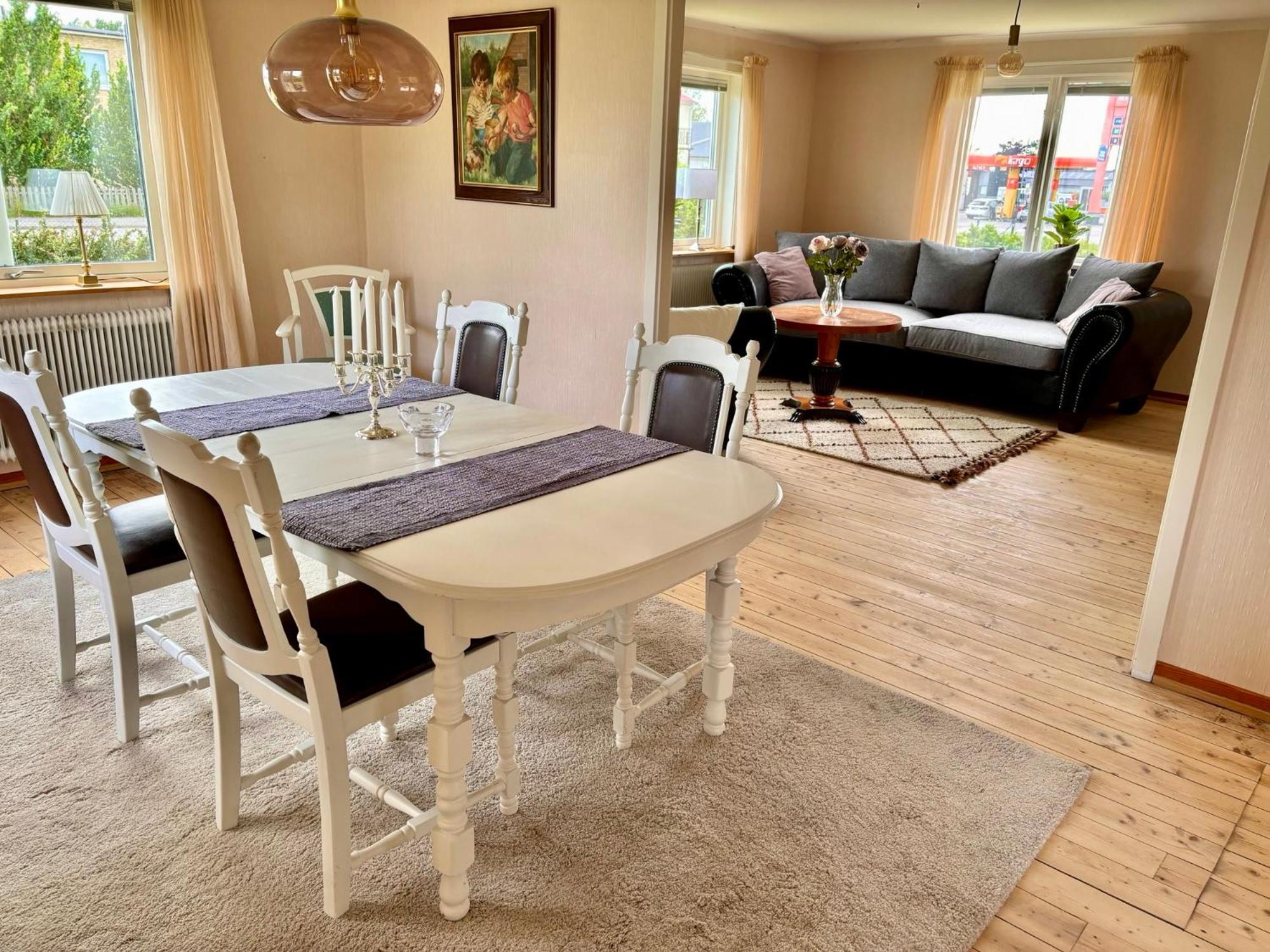 Hotel Villa söder om Varberg - Image 1