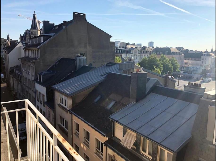Charming Penthouse in the City Center view 5