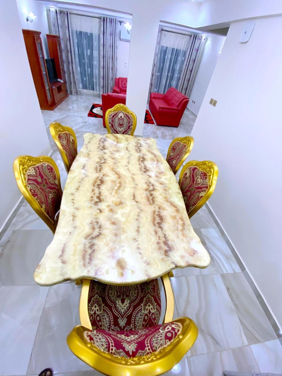 5 Star Furnished Apartments