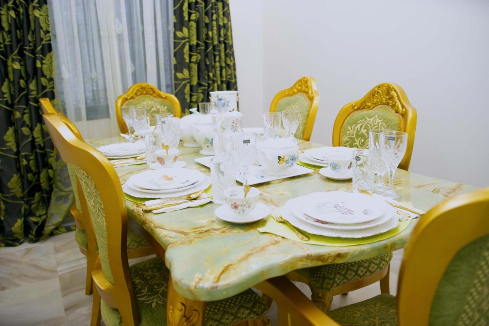 5 Star Furnished Apartments