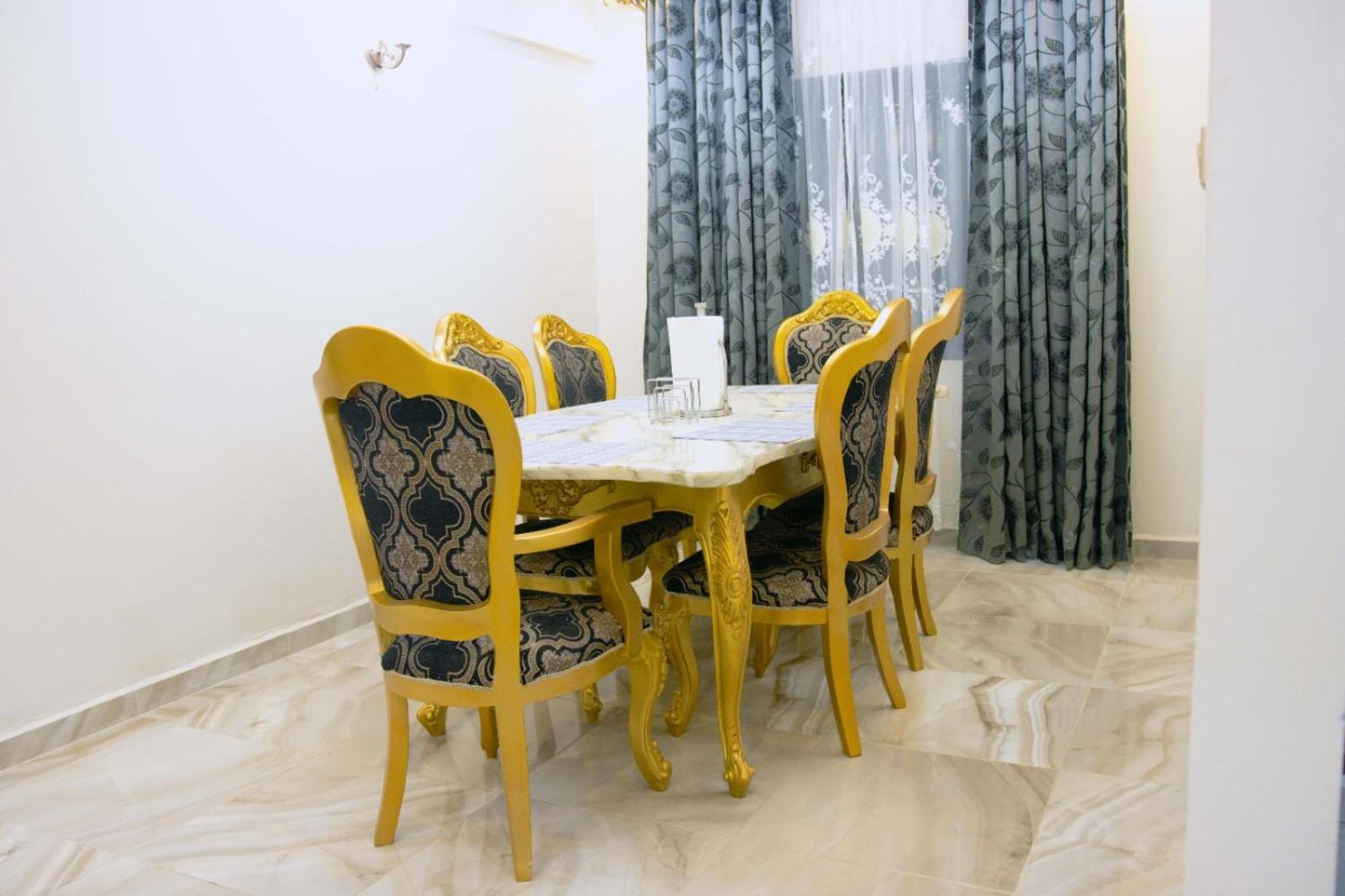 5 Star Furnished Apartments