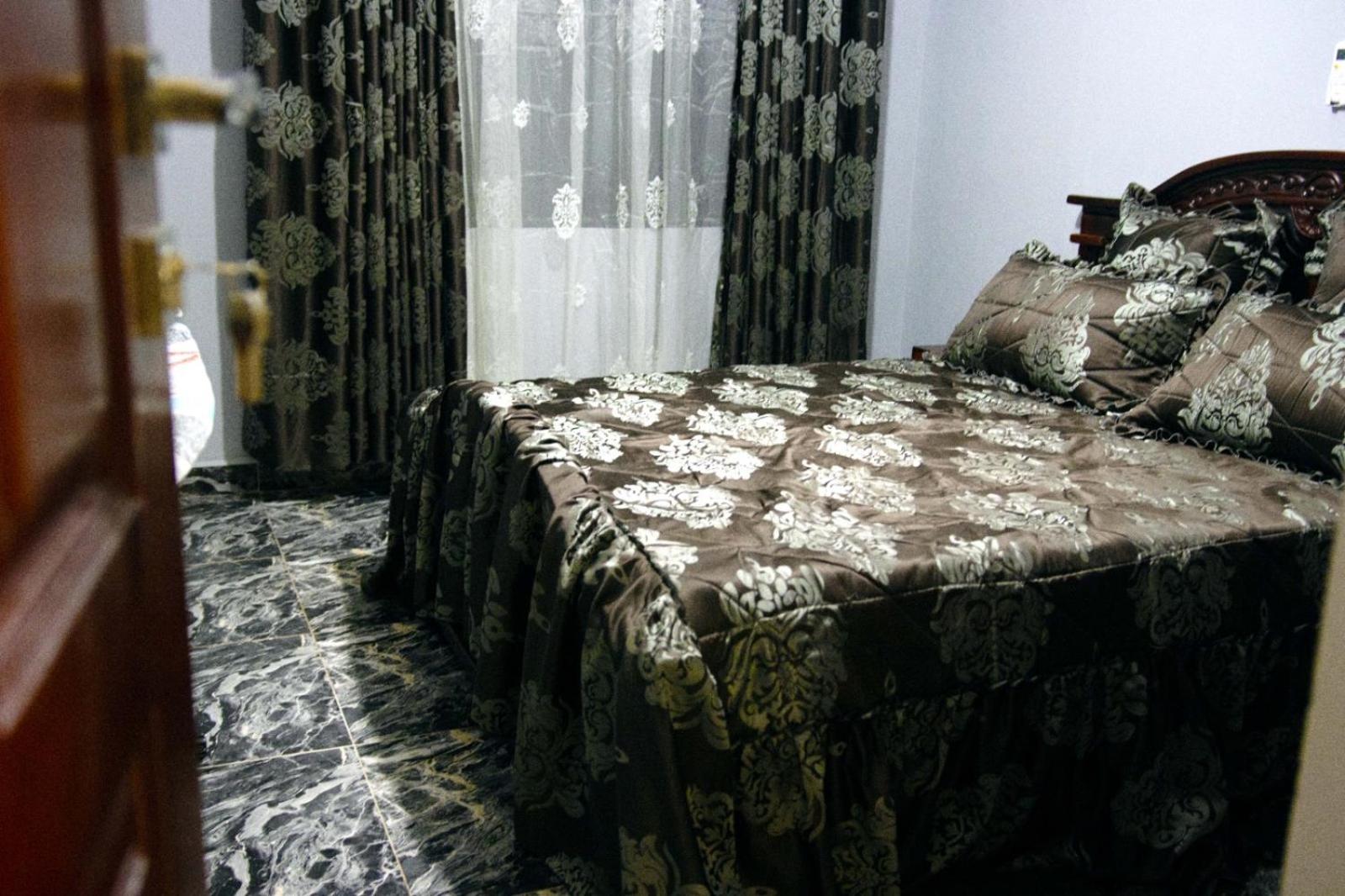 5 Star Furnished Apartments
