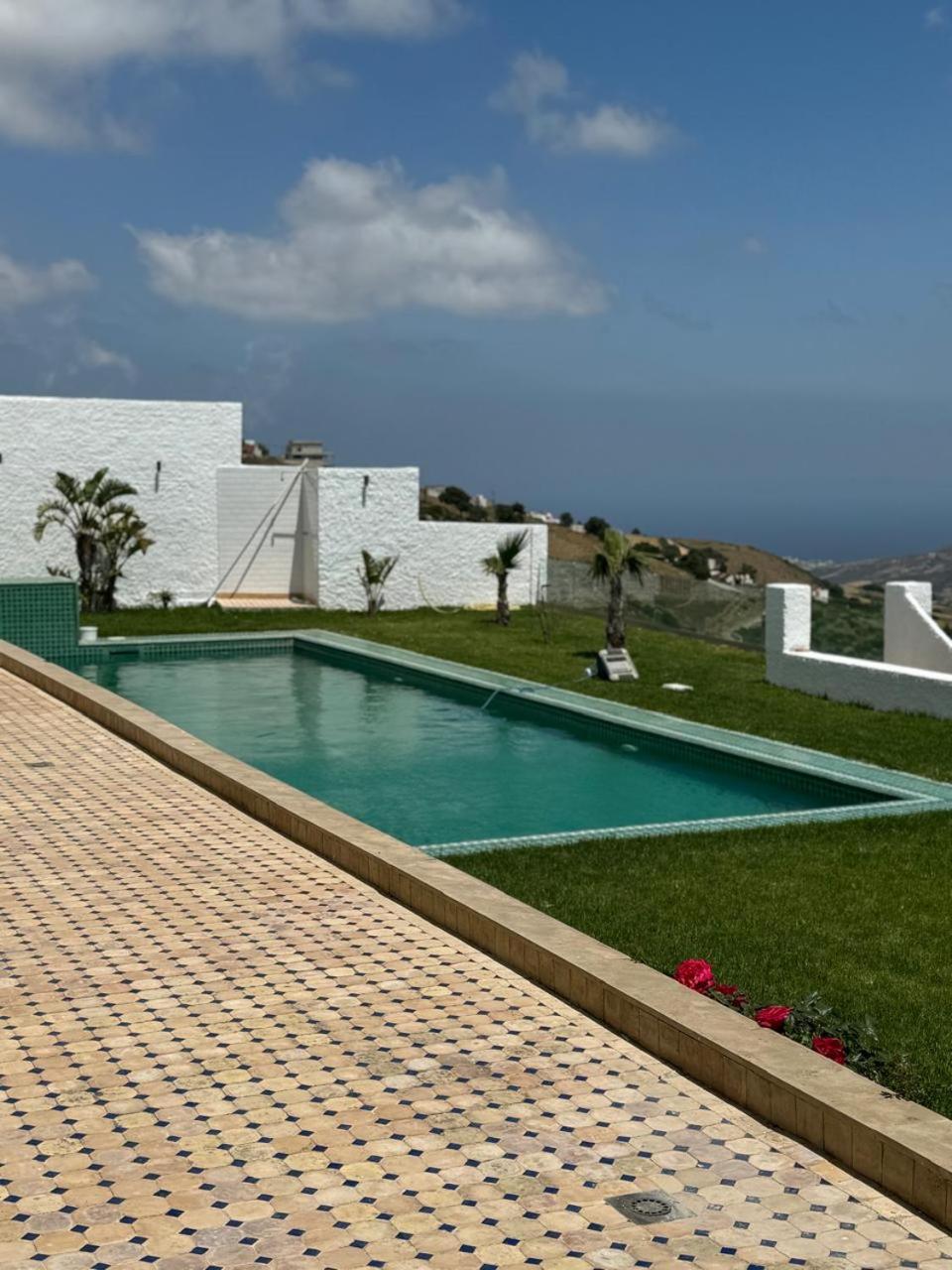 Villa Beni Mejmel avec vue exceptionnelle