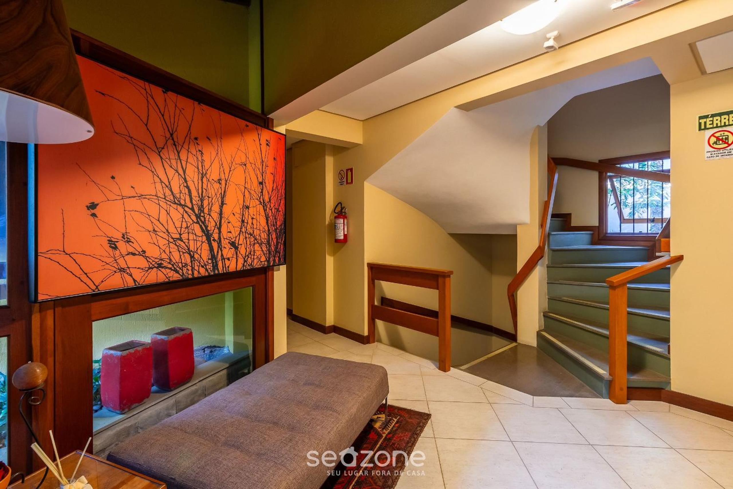 Apt w/ fireplace 650m Mini Mundo Gramado JPA102