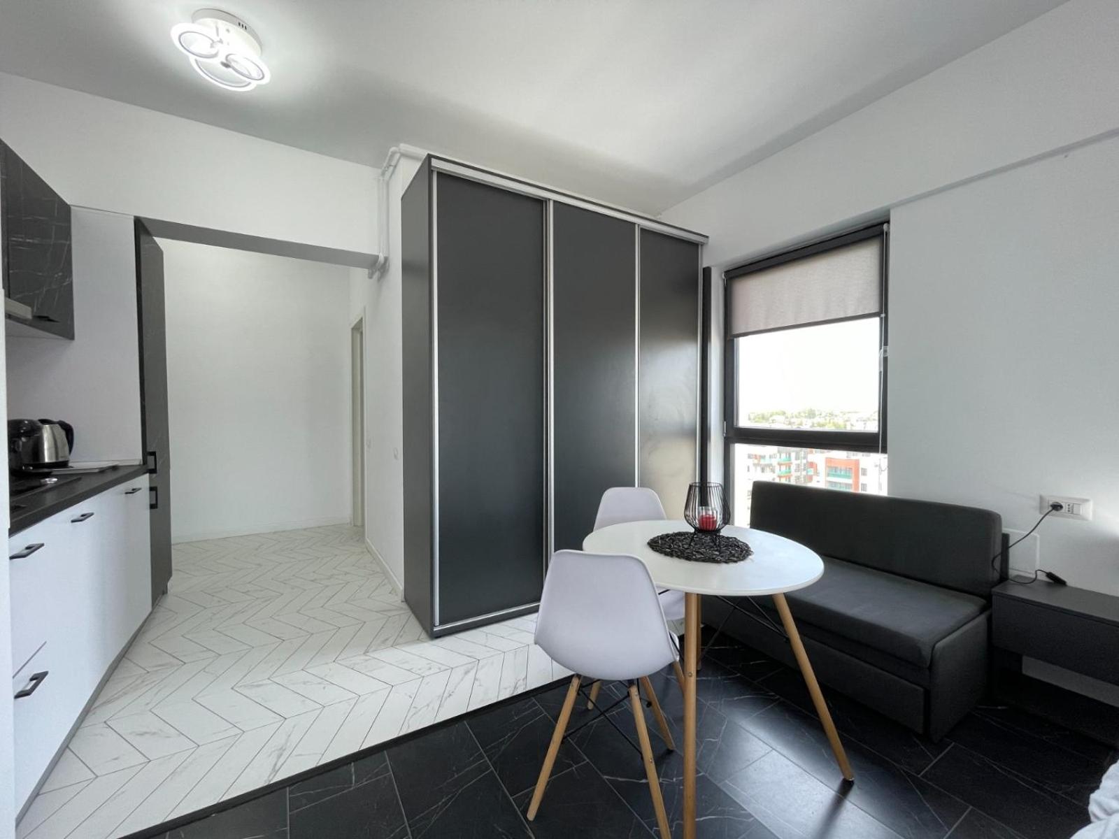 Meny Studio Mamaia Nord view 3