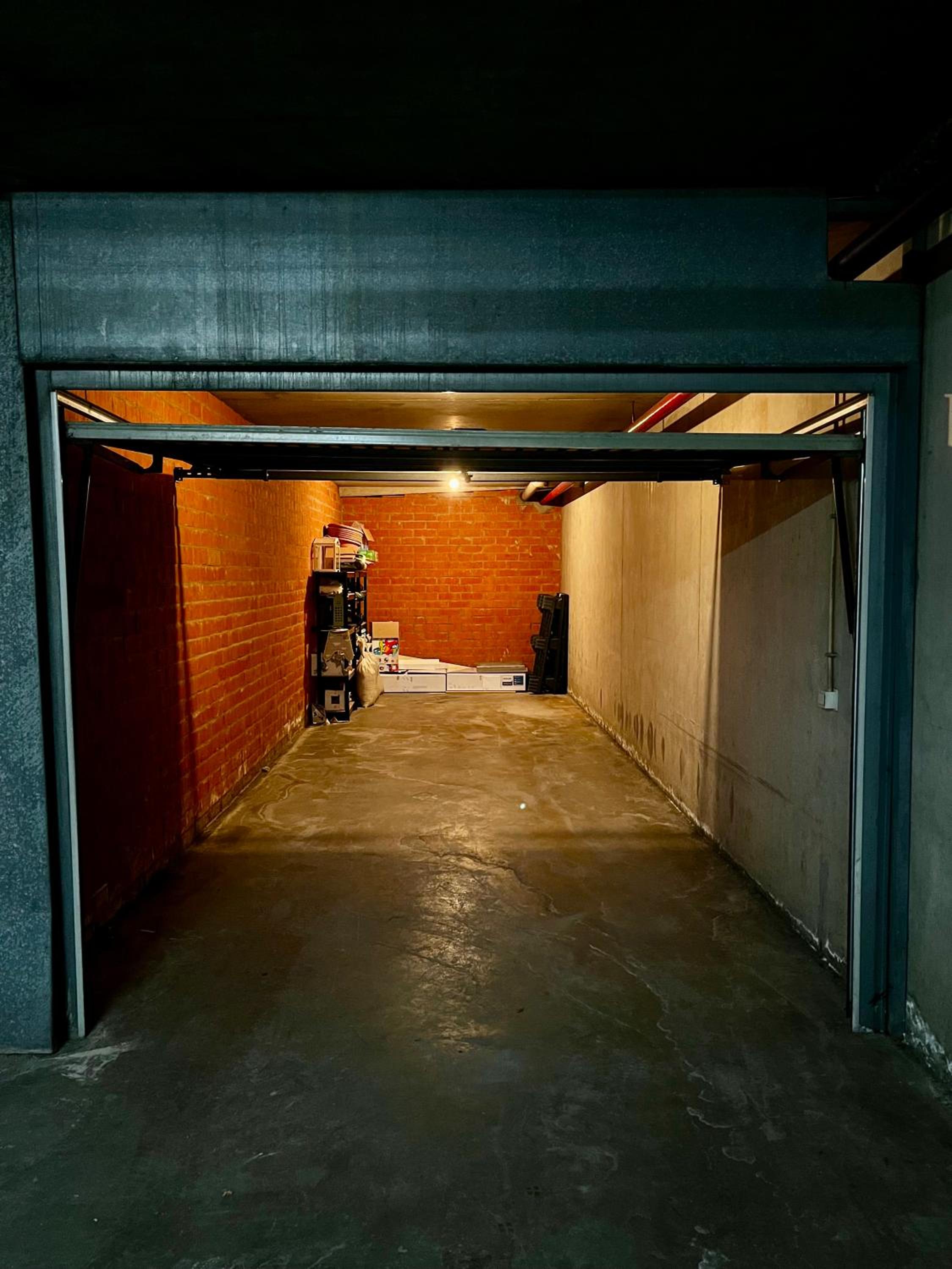 Big apartment with Parking in Antwerp