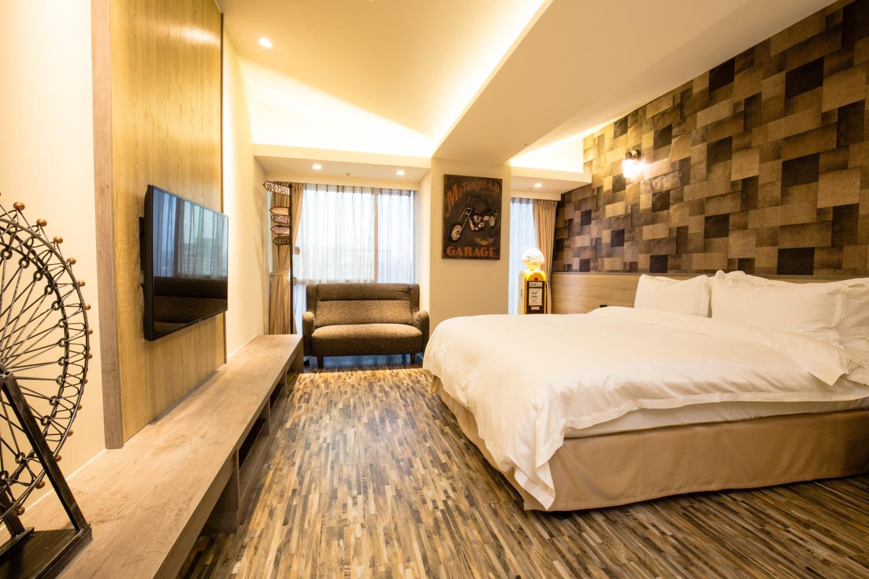 Walker Hotel. Ximen