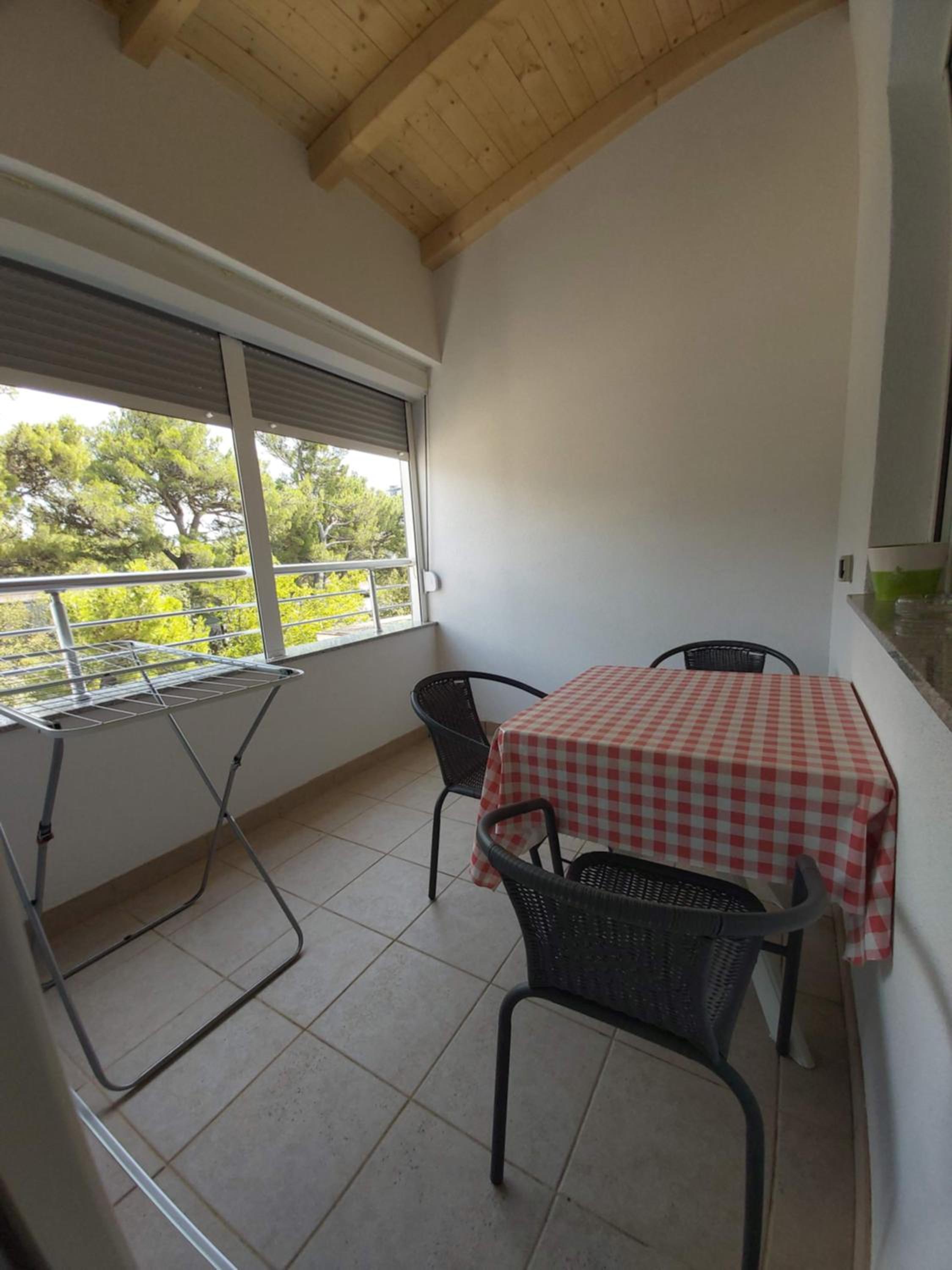 Mile Starigrad - Book your next cozy vacation view 4
