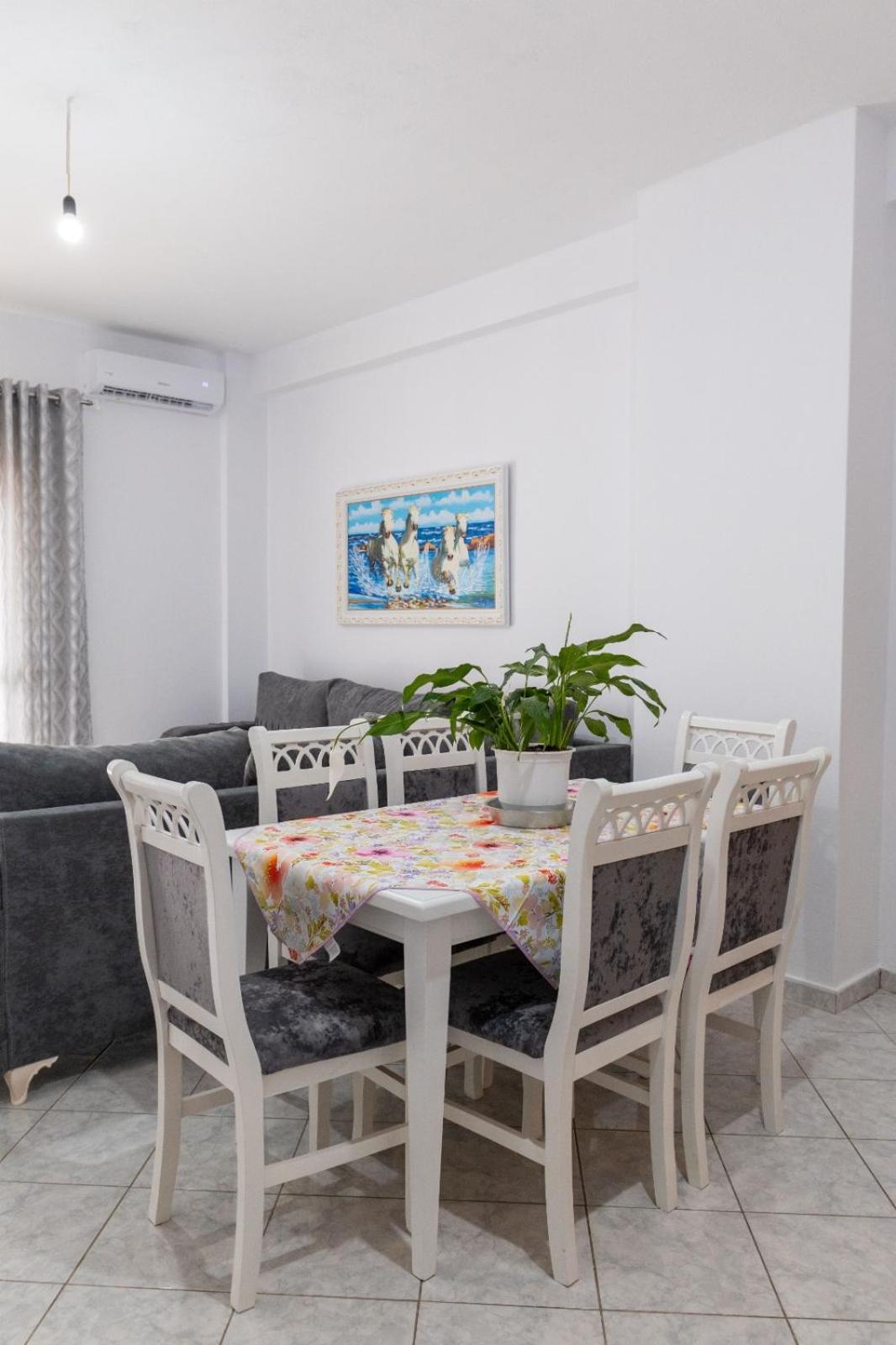 Apartment Eleni