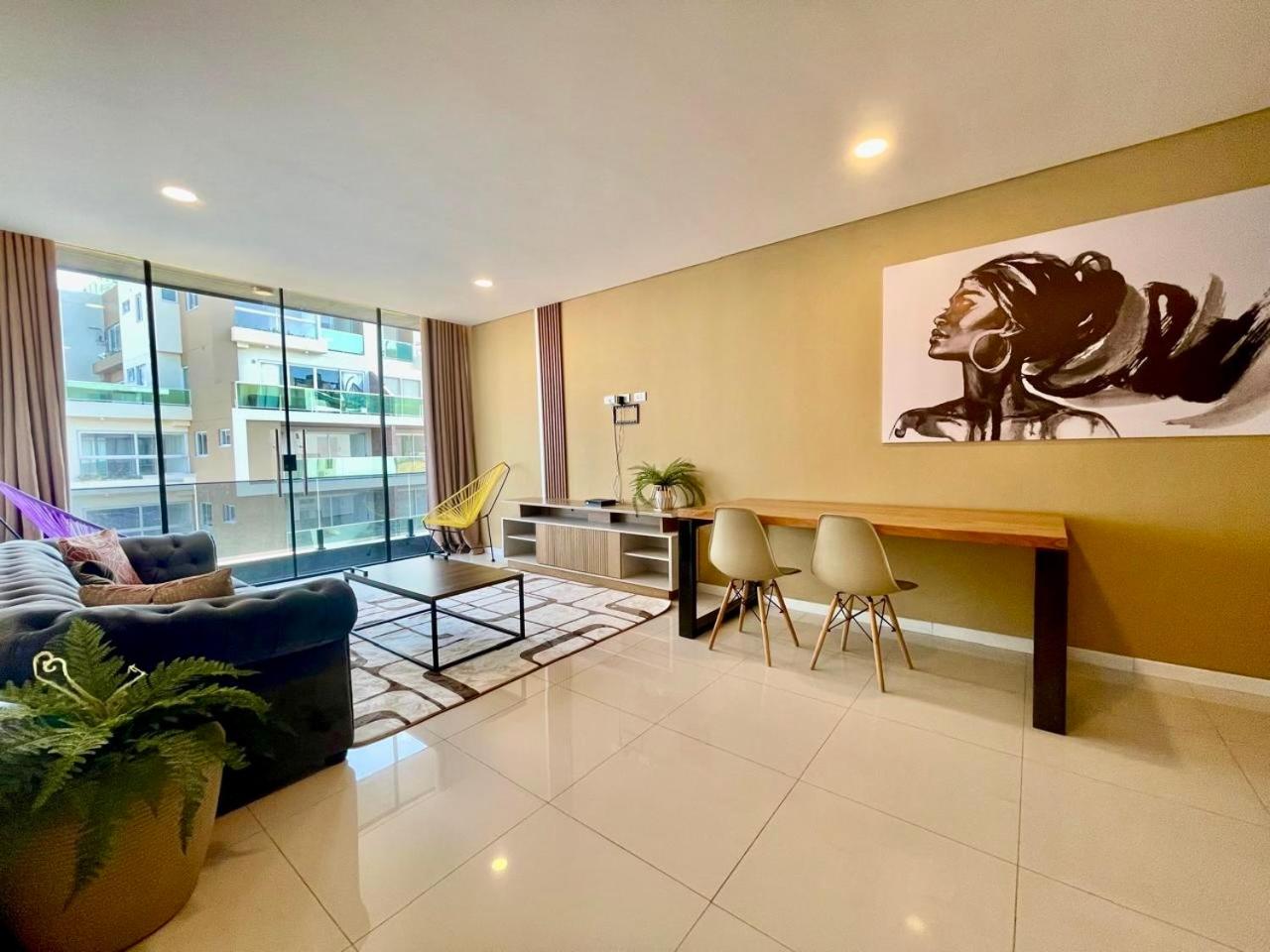 2 Dorm 2 Banos Sirari Equipetrol - Cinema Privado y Parqueo Privado