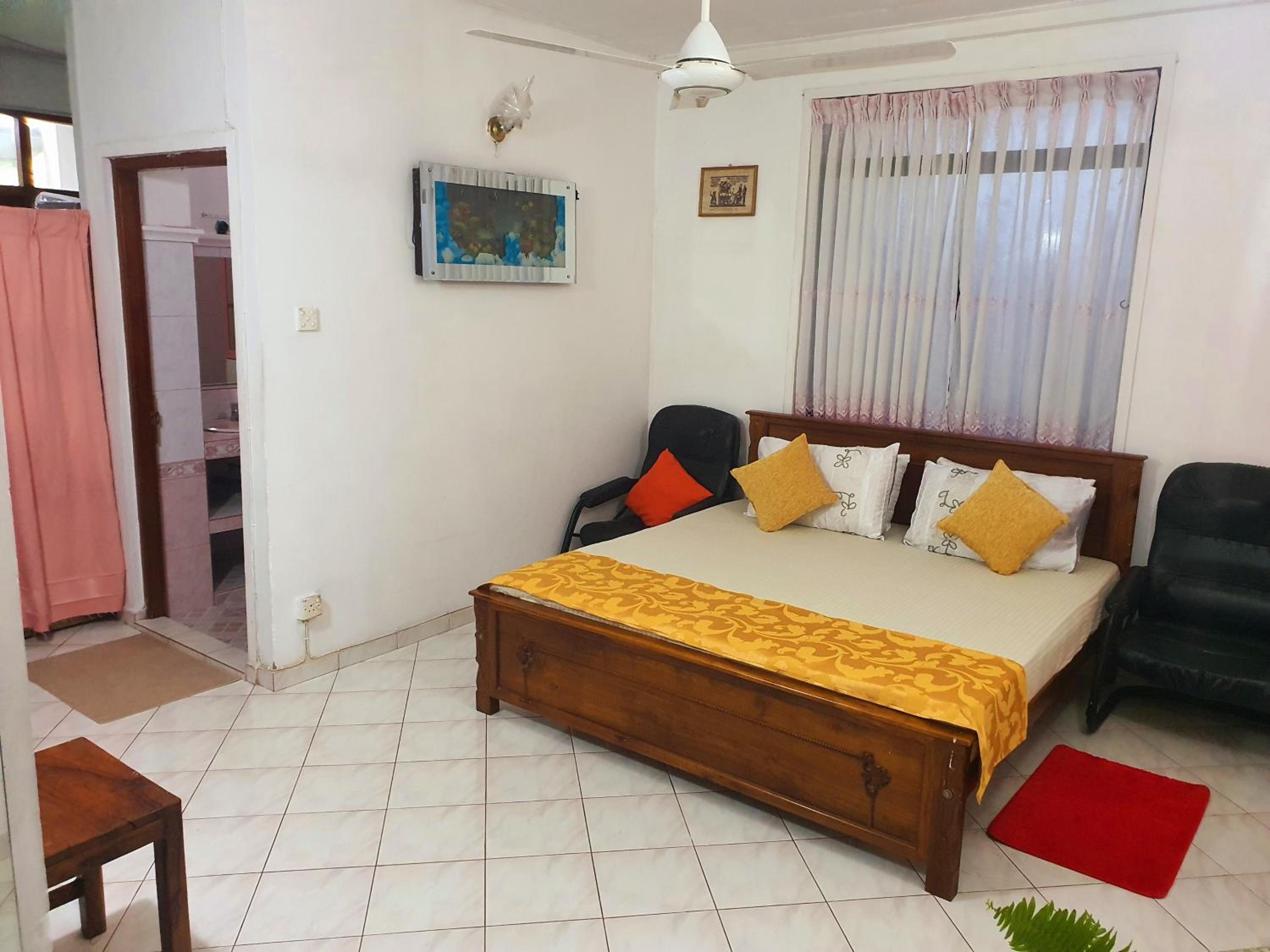 GreenHeart Villa- Top Floor, Specious 3BR-1BR AC - Hot W, Greenary & Fresh Air -Travel Awards 2025 view 5