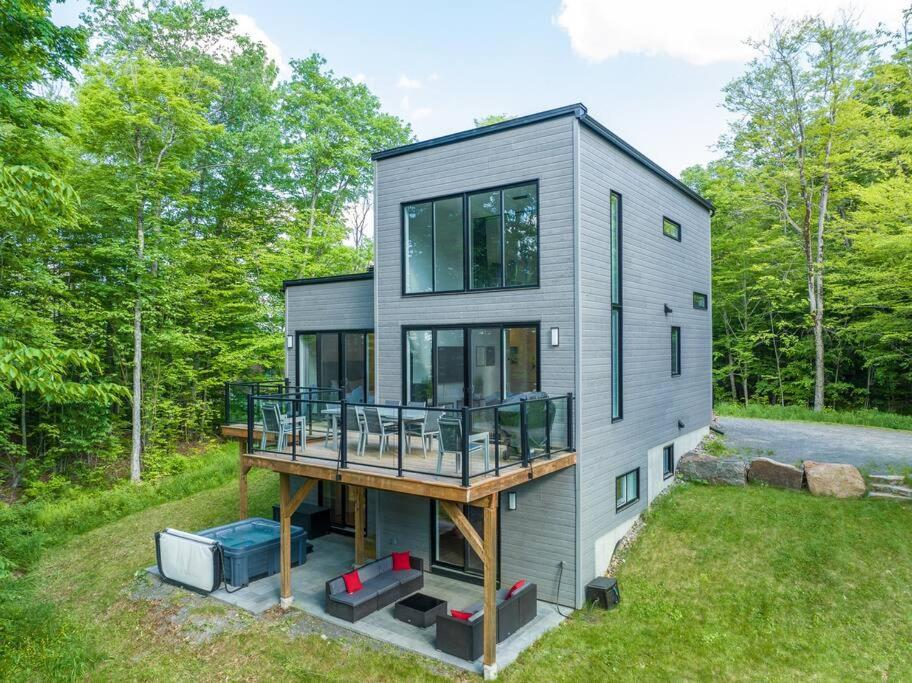 Pet Friendly Mountain Retreat - Up to 14 Guests!