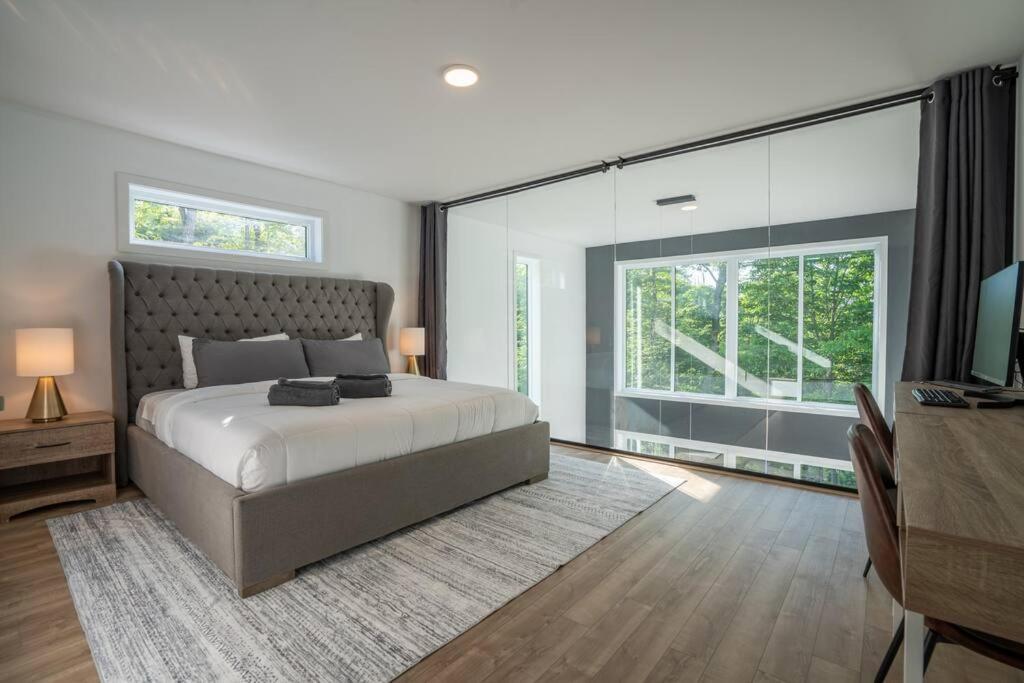 Pet Friendly Mountain Retreat - Up to 14 Guests!