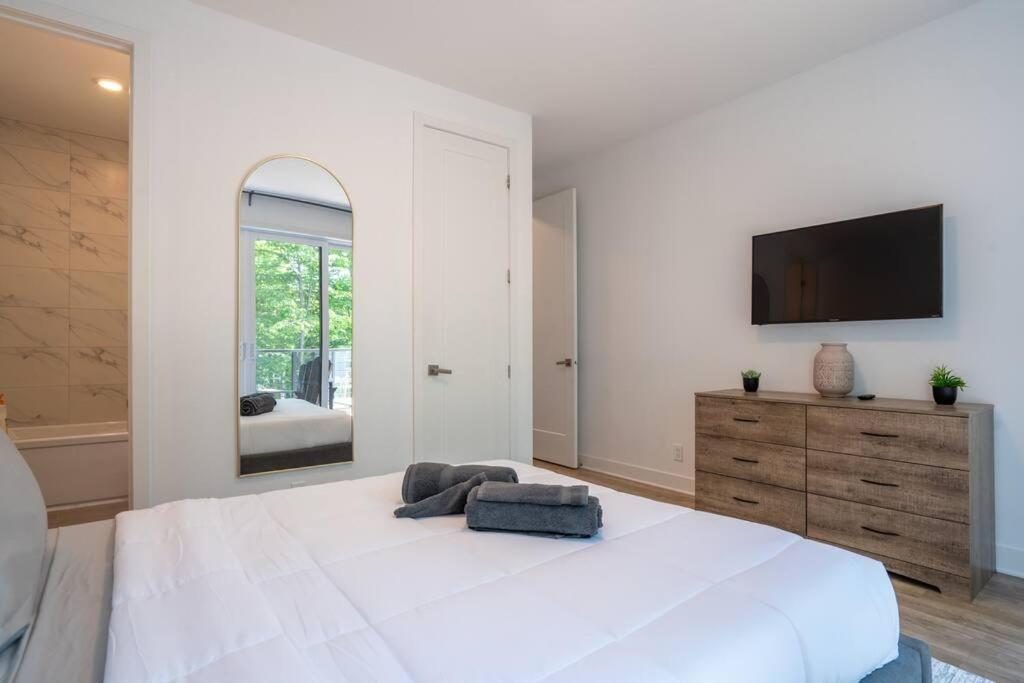 Pet Friendly Mountain Retreat - Up to 14 Guests!