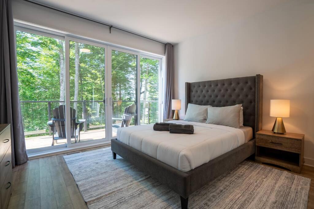 Pet Friendly Mountain Retreat - Up to 14 Guests!