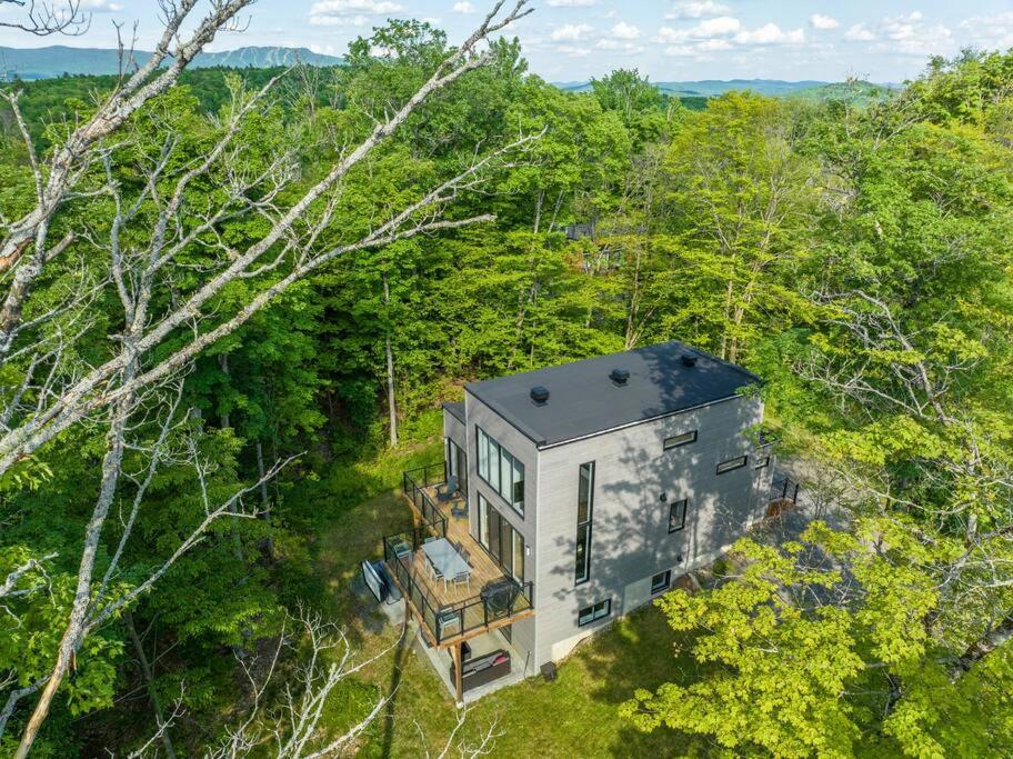 Pet Friendly Mountain Retreat - Up to 14 Guests!