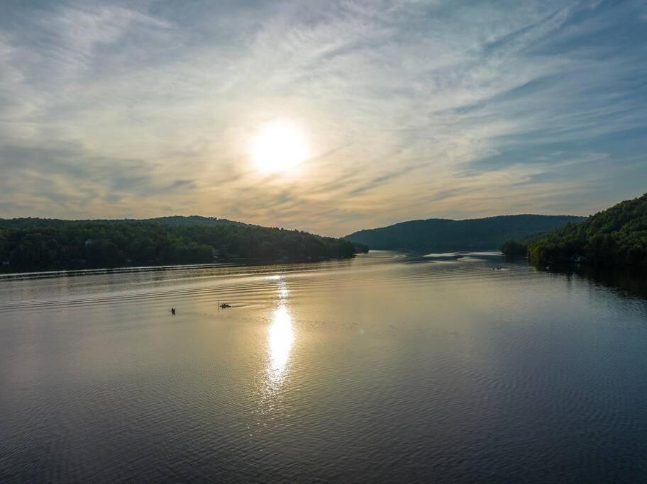 Pet Friendly Mountain Retreat - Up to 14 Guests!
