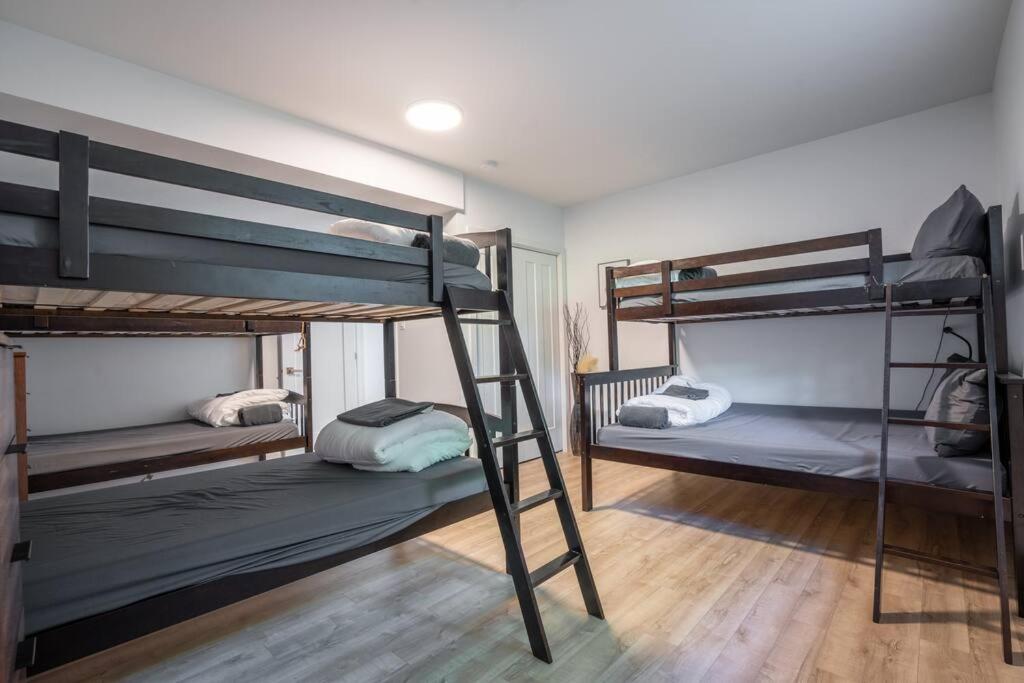 Pet Friendly Mountain Retreat - Up to 14 Guests!