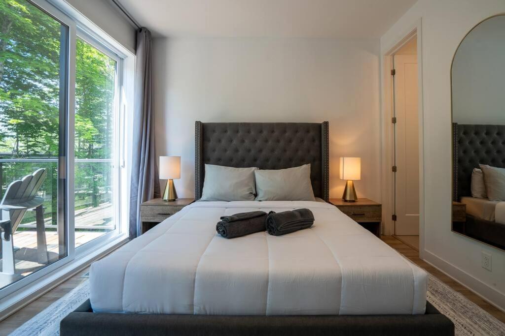 Pet Friendly Mountain Retreat - Up to 14 Guests!