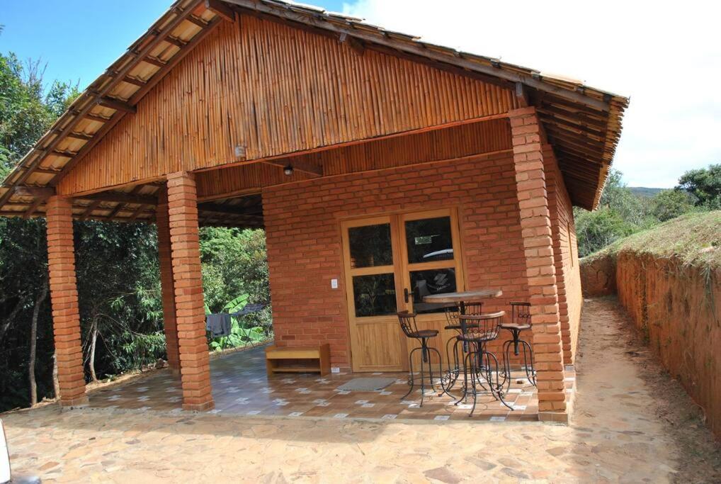 Casa com Varanda na Natureza