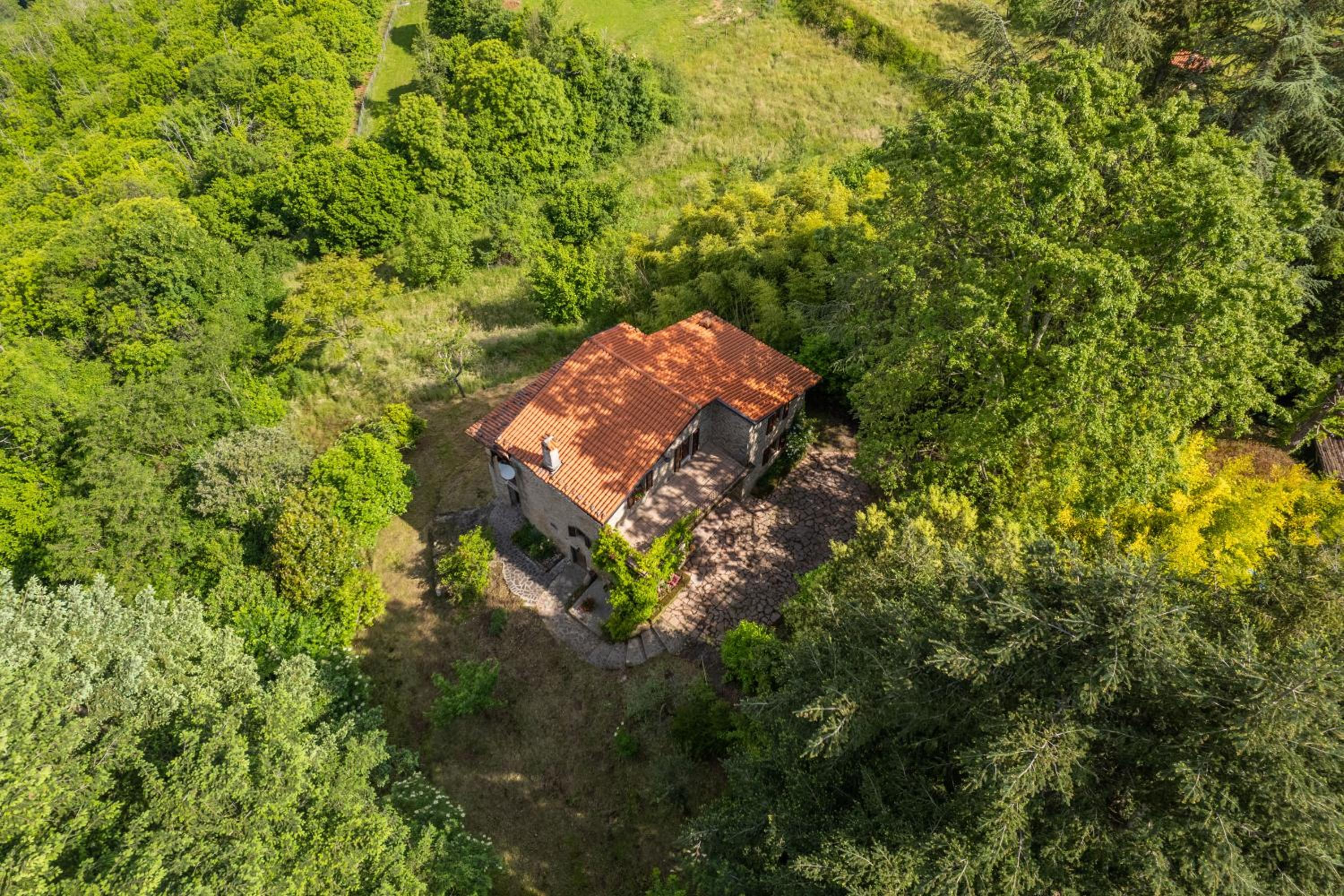Villa Buriconti - Peaceful Countryside Retreat view 5