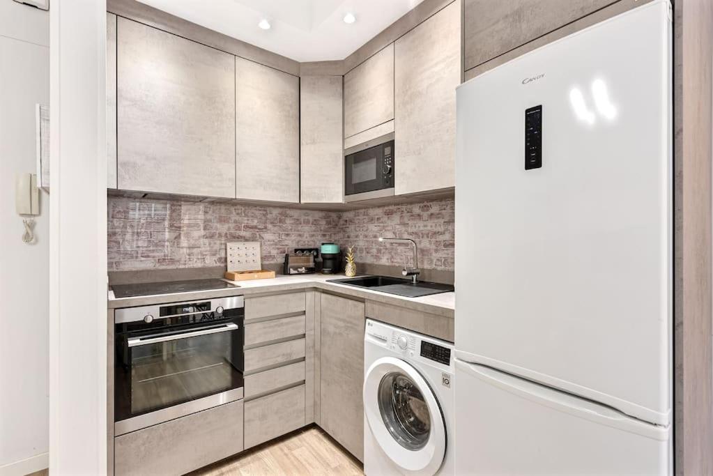 Azucena 4 by Pineapple Homes